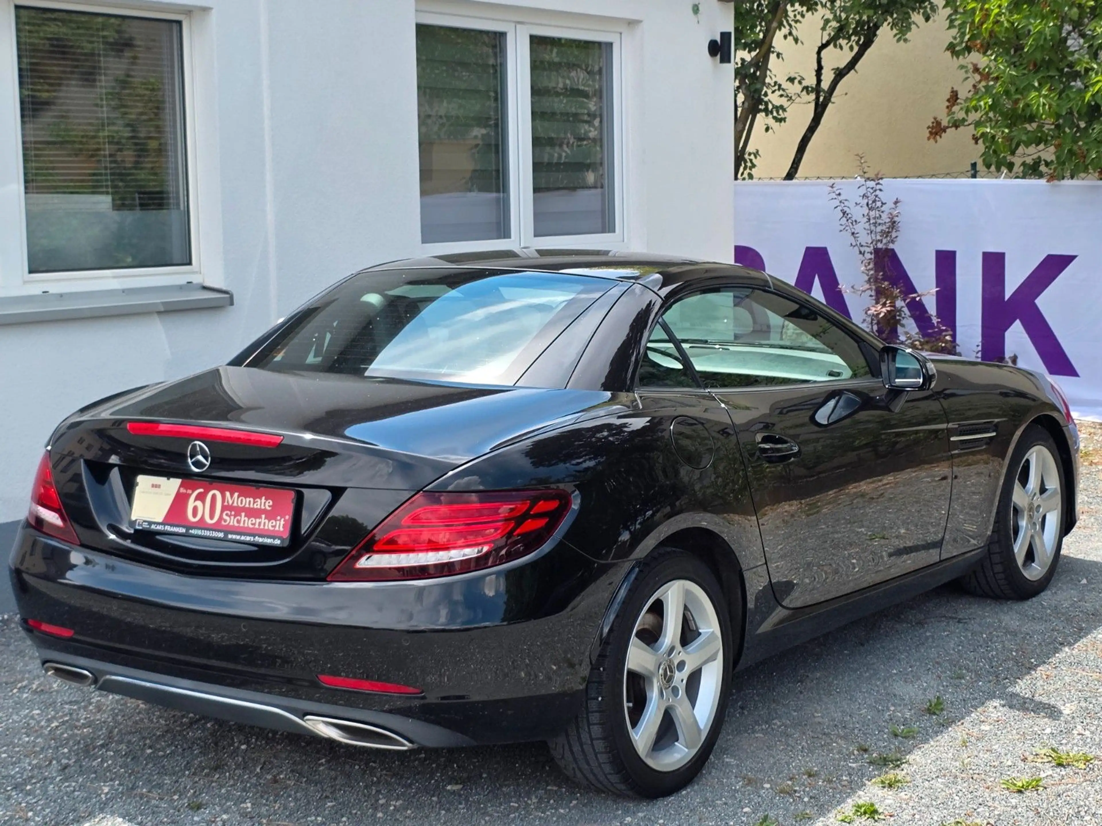 Mercedes-Benz SLC 180 Roadster *LED*Leder*Navi*SHZ*Gepflegt — photo 11
