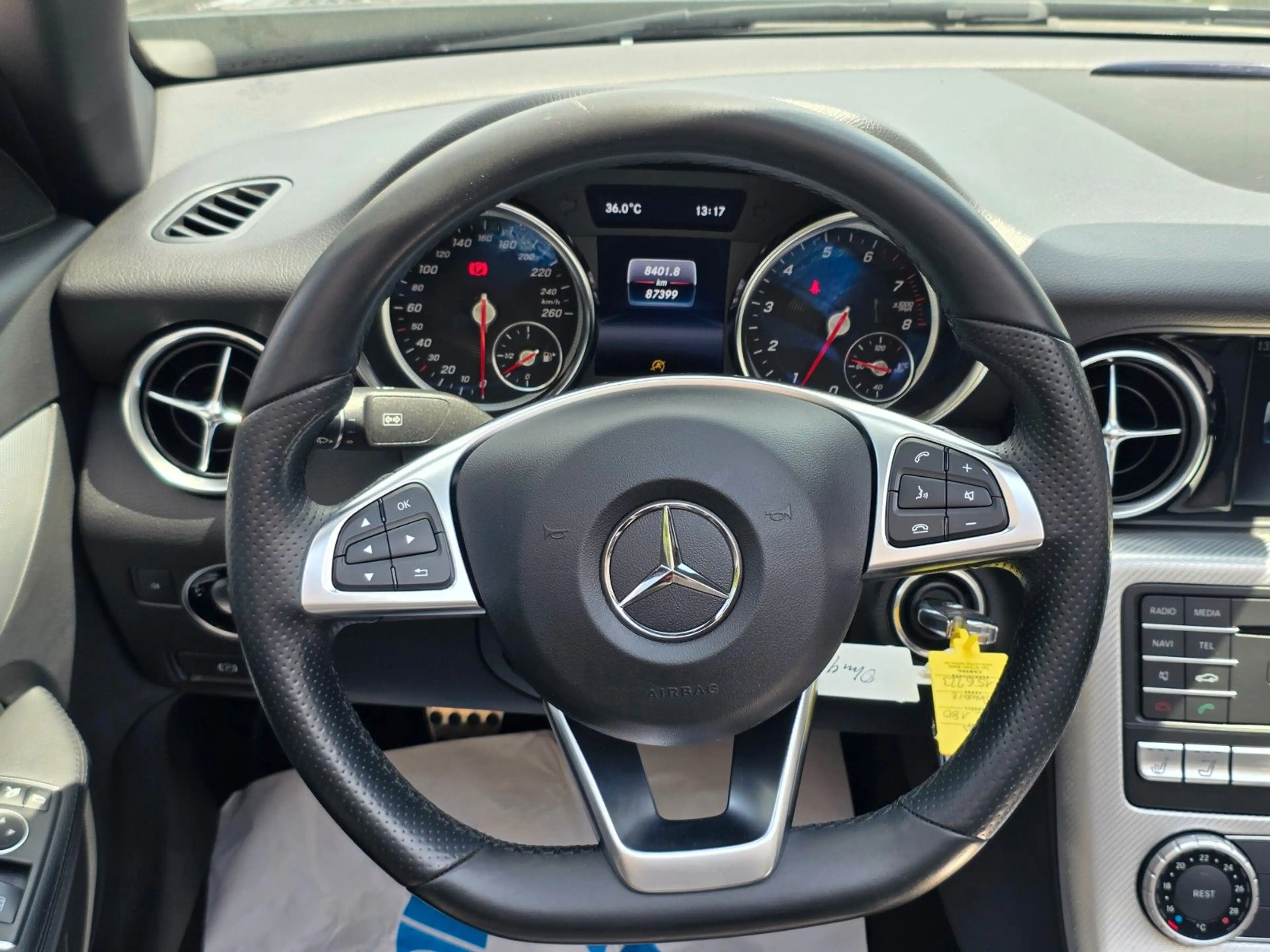 Mercedes-Benz SLC 180 Roadster *LED*Leder*Navi*SHZ*Gepflegt — photo 25