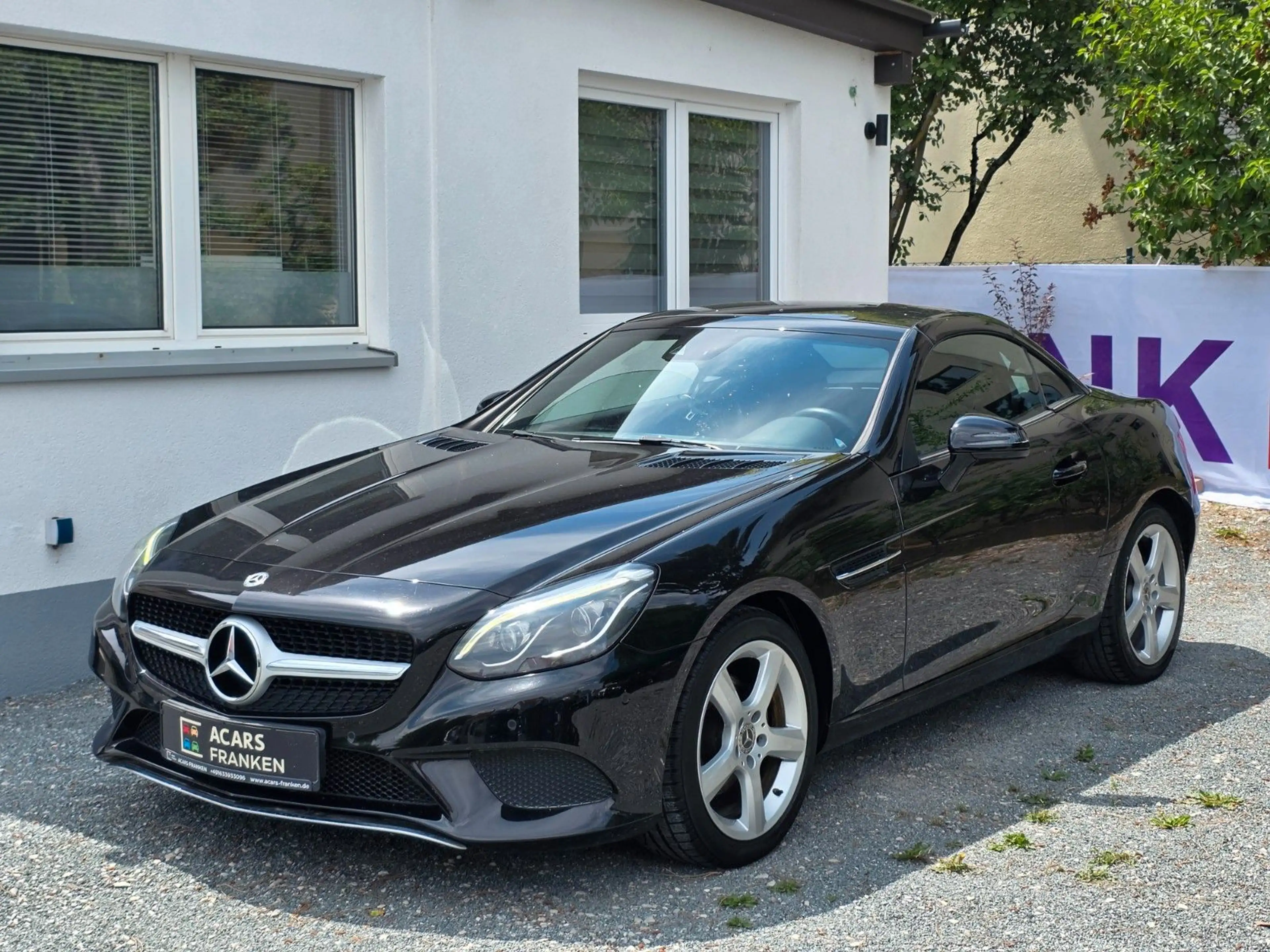 Mercedes-Benz SLC 180 Roadster *LED*Leder*Navi*SHZ*Gepflegt — photo 2