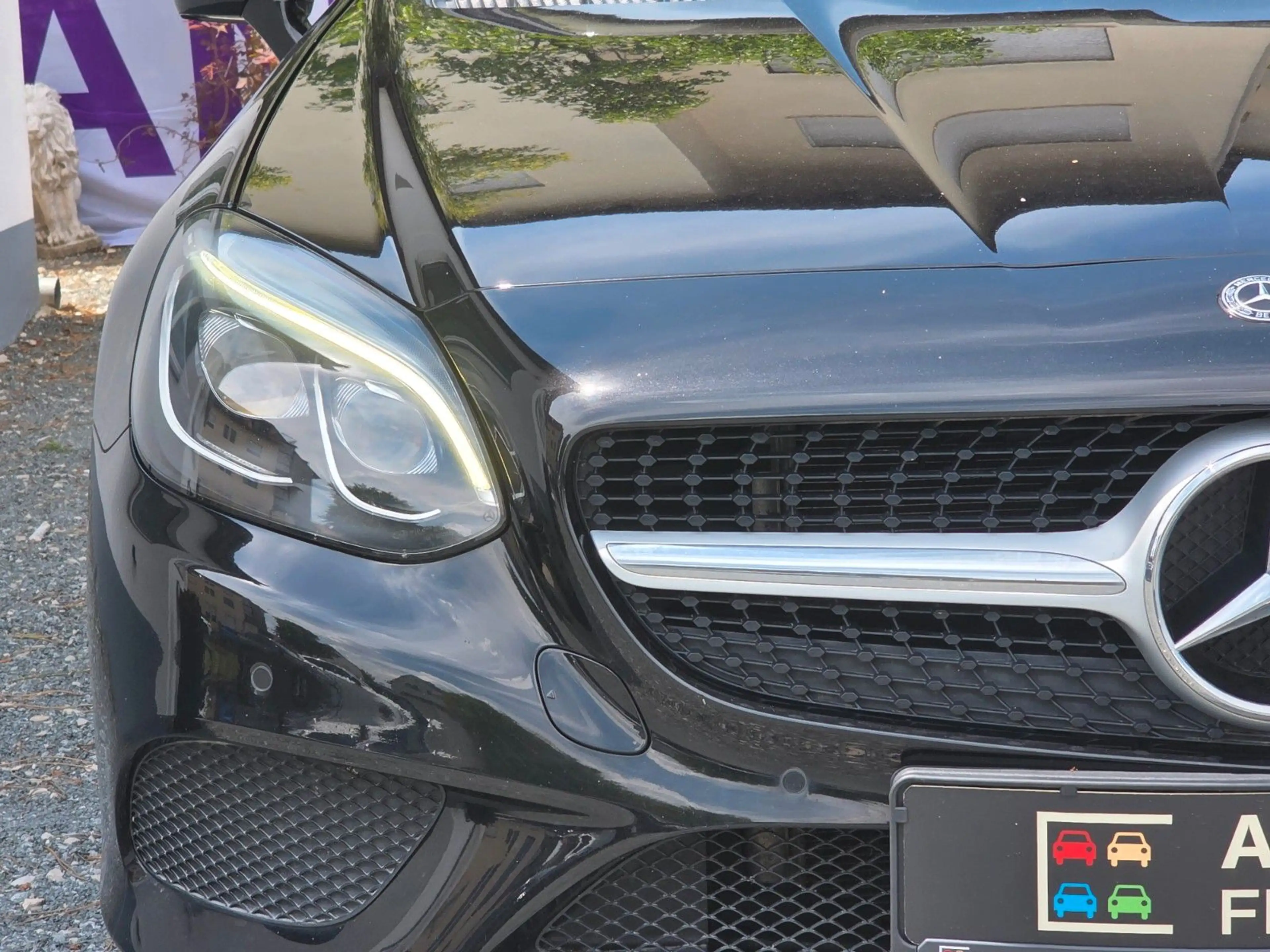 Mercedes-Benz SLC 180 Roadster *LED*Leder*Navi*SHZ*Gepflegt — photo 18