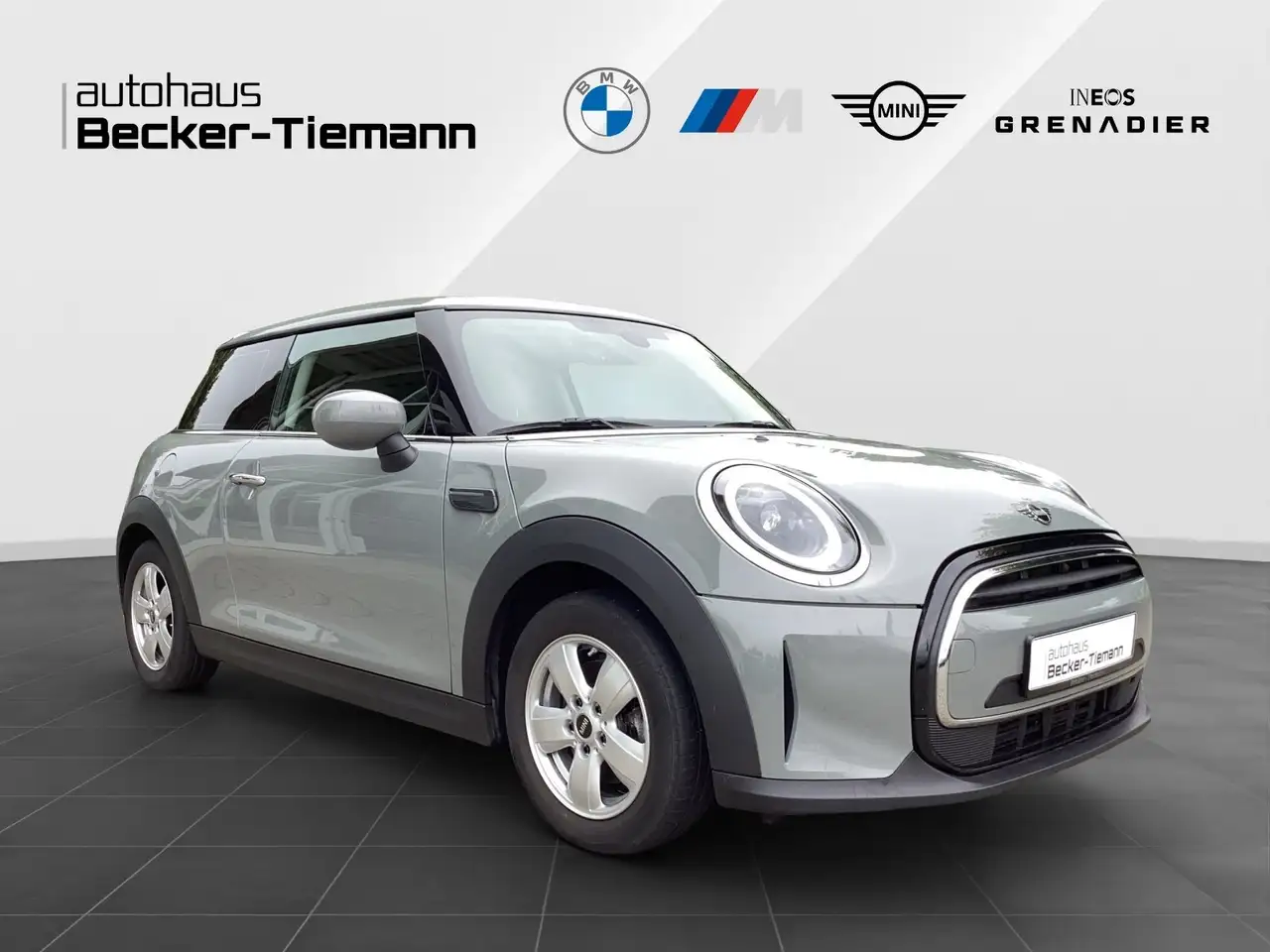 MINI Cooper Hatch 15" / LED / DAB / Klima / CarPlay 7