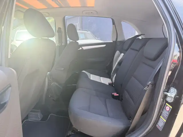 Mercedes-Benz B-Class view 10