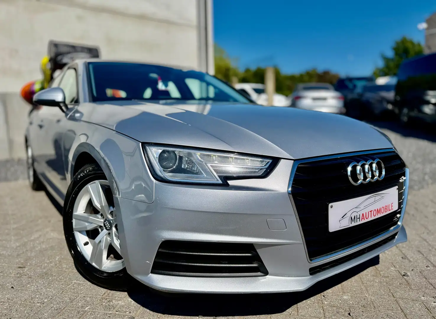 AUDI A4