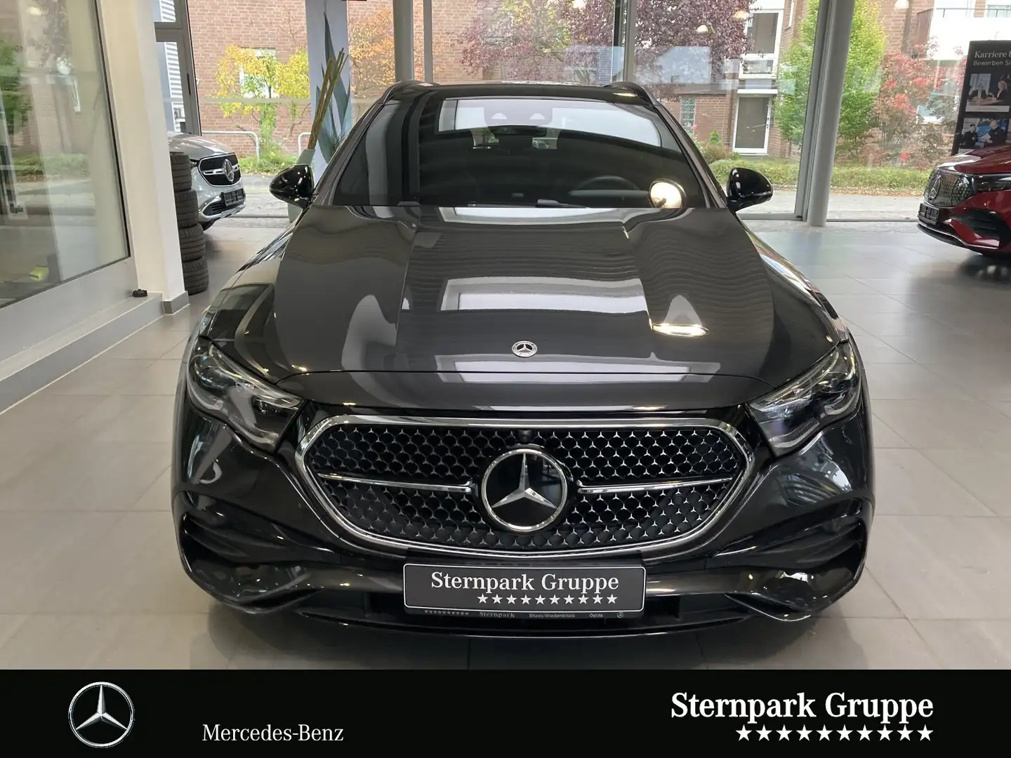 Mercedes-Benz E 300 E 300 e T AMG Superscreen,HUD,AHK,Pano,FahrAssis Grau - 2