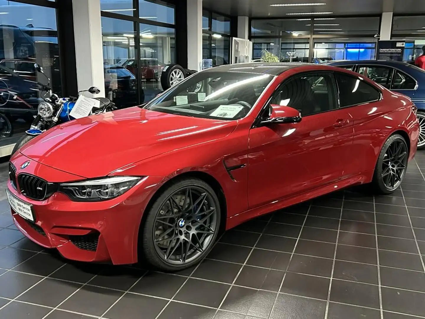 BMW M4 Coupe Heritage M Competition Paket Rojo - 2