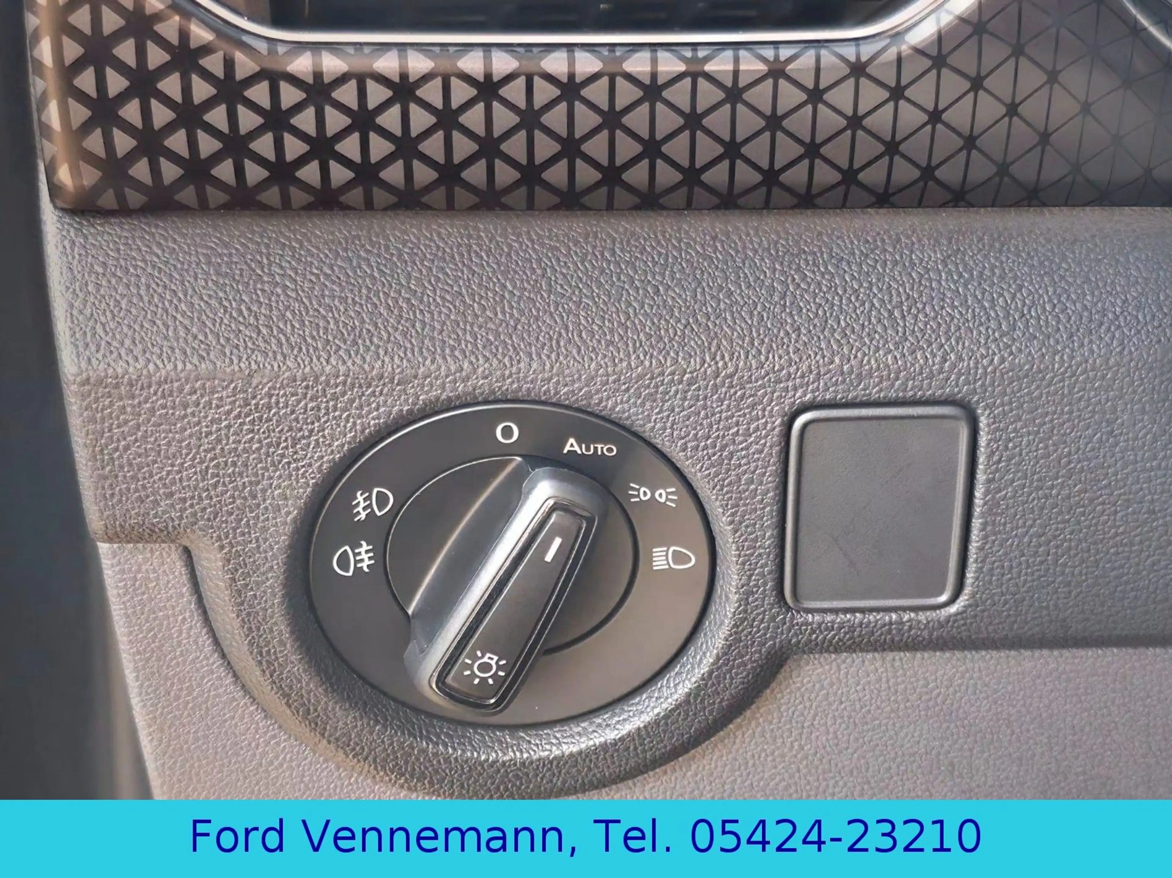 Volkswagen T-Cross 1.0 TSI Style*Nav*Kam*ACC* — photo 14