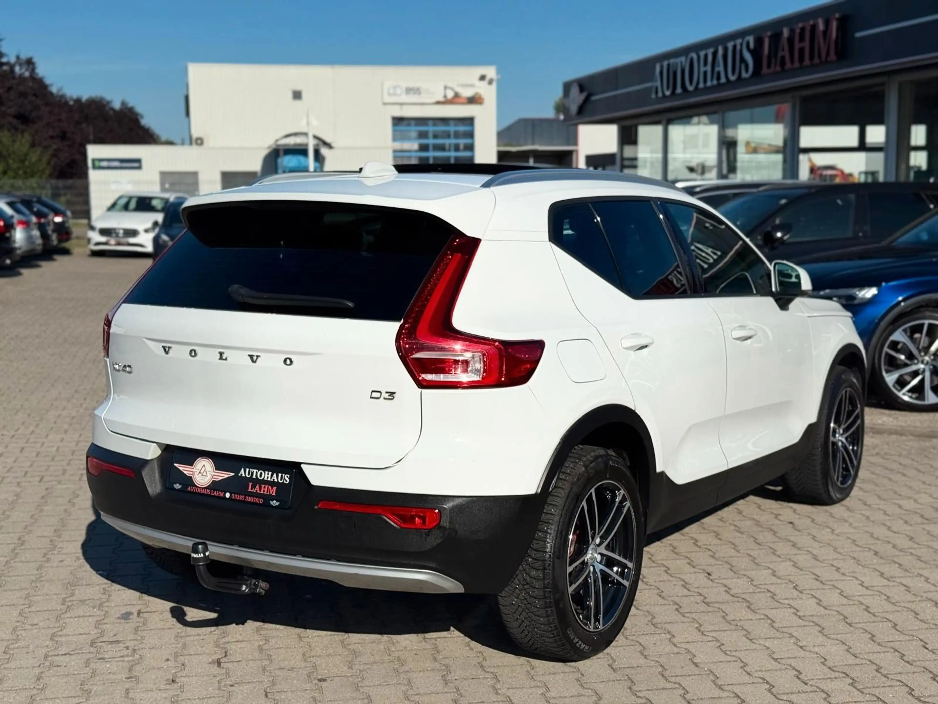 Volvo XC40 Momentum 2WD*360°KAMERA*DAB*PANO*AHK*SPUHAL — photo 5