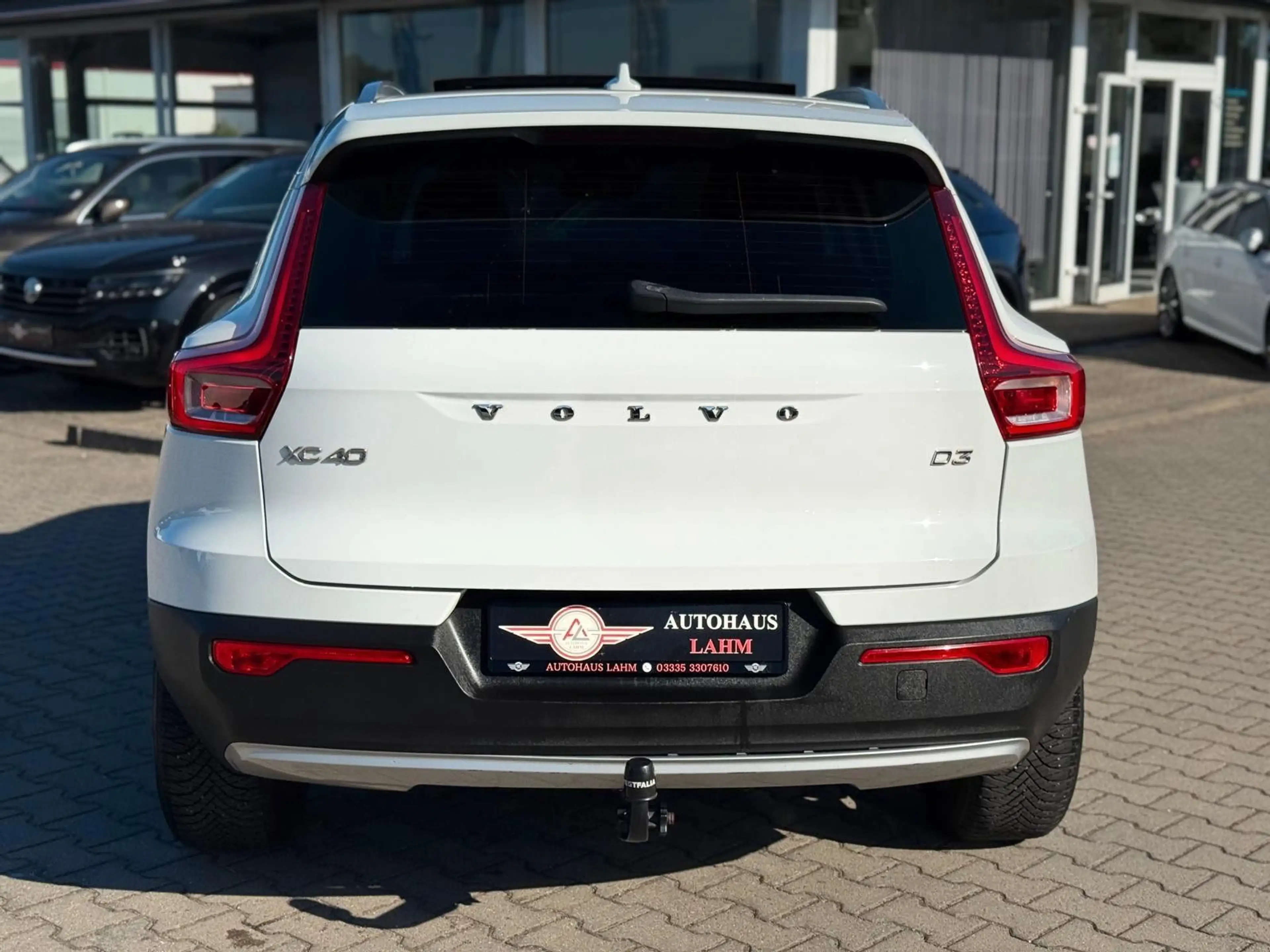 Volvo XC40 Momentum 2WD*360°KAMERA*DAB*PANO*AHK*SPUHAL — photo 7