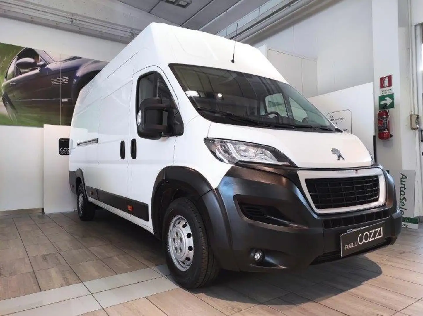 Peugeot Boxer 435 2.0 BlueHDi 130CV PLM-SL-TA Furgone Bianco - 1