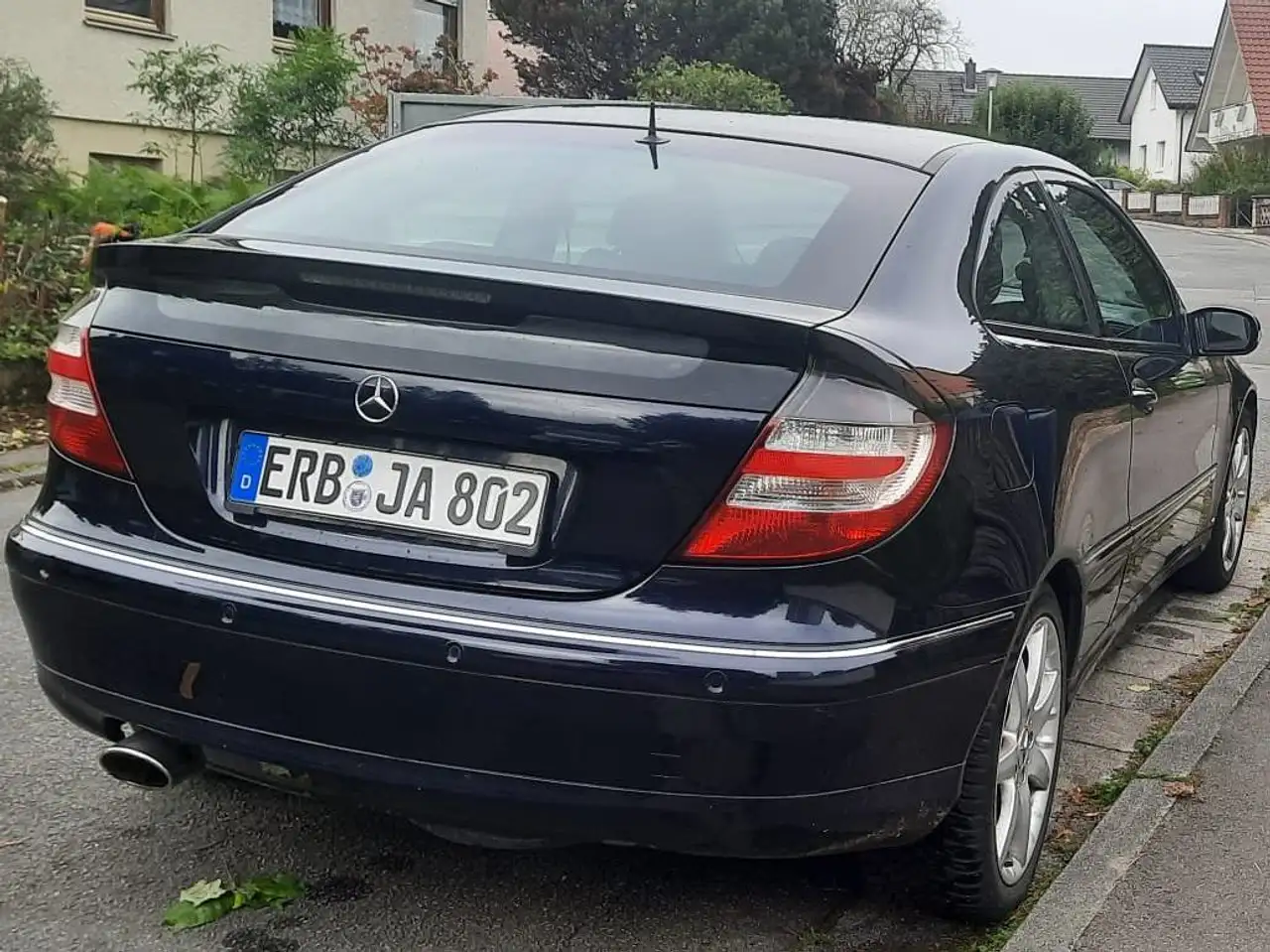 Mercedes-Benz C 230