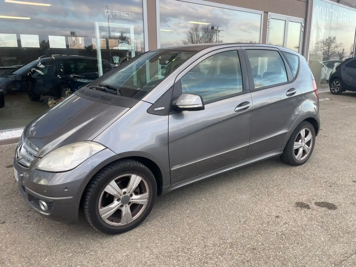 Mercedes-Benz A 160 BlueEFFICIENCY Premium Grigio - 2