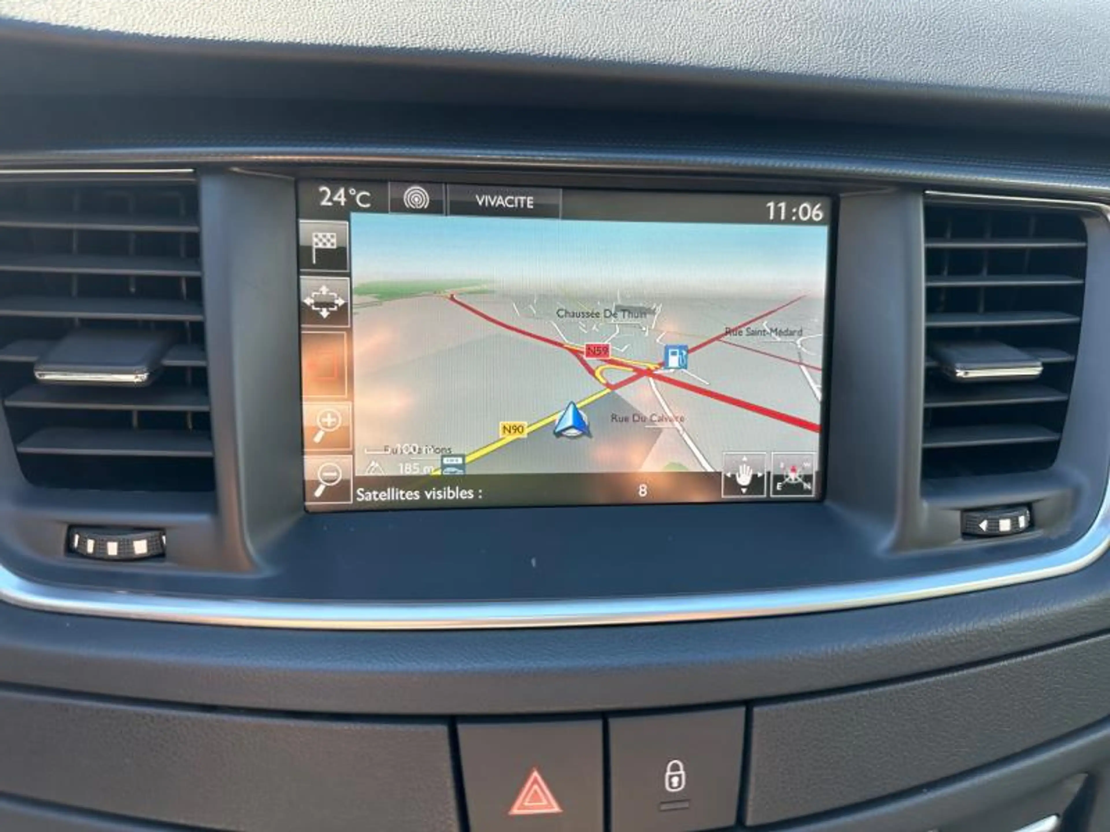 Peugeot 508 1.6 HDi 115cv Automatique break blanc 05/15 Airco — photo 14