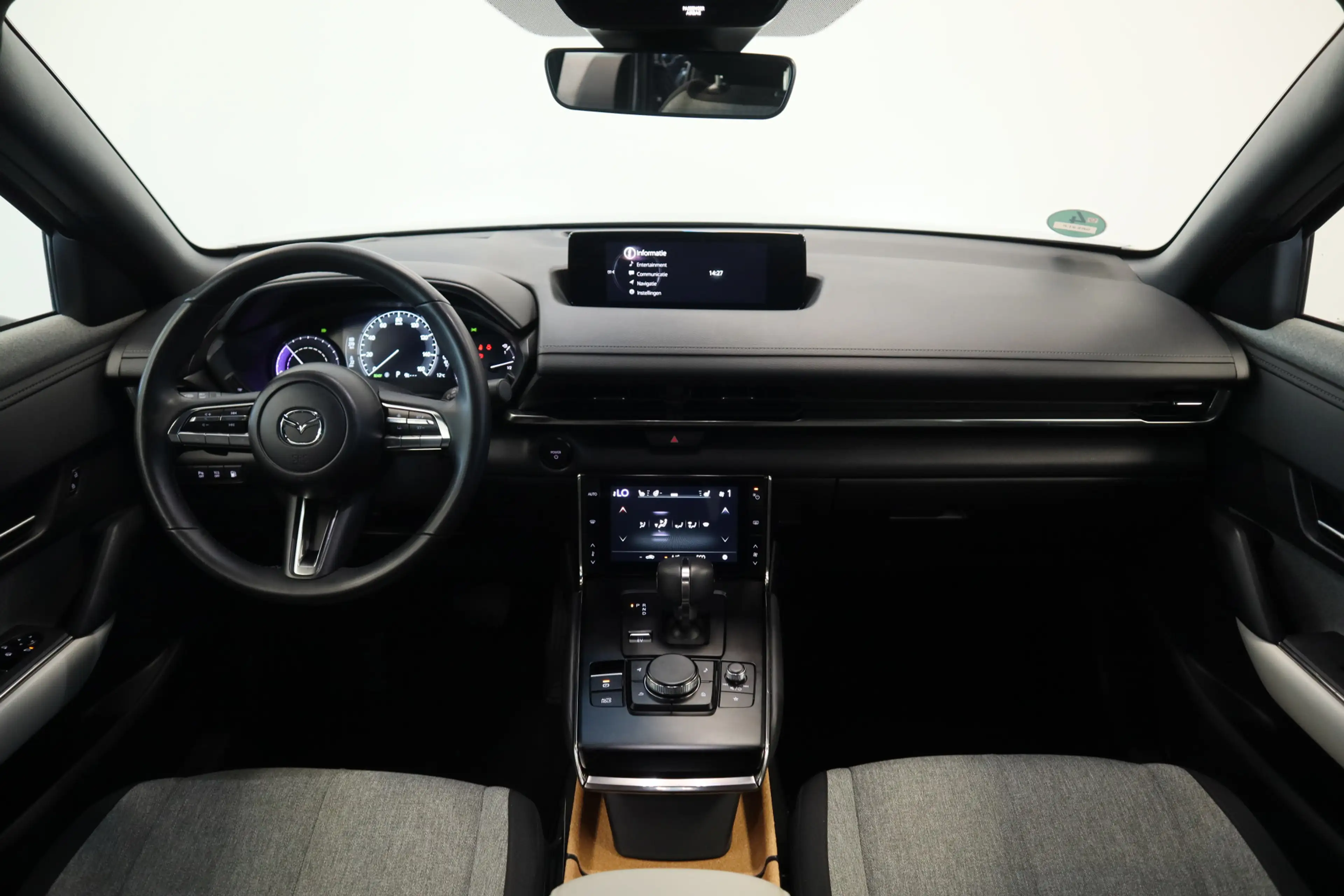 Mazda MX-30 e-SkyActiv R-EV 170 Exclusive-line LED ACC PDC Cam — photo 6