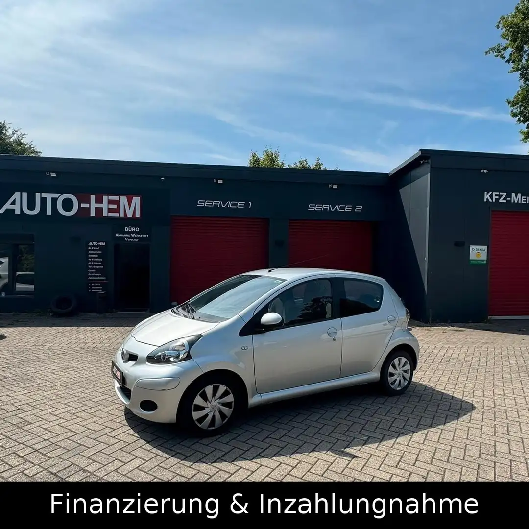 Toyota Aygo Cool Automatik Klima Tüv Neu 5 Türer Silber - 2