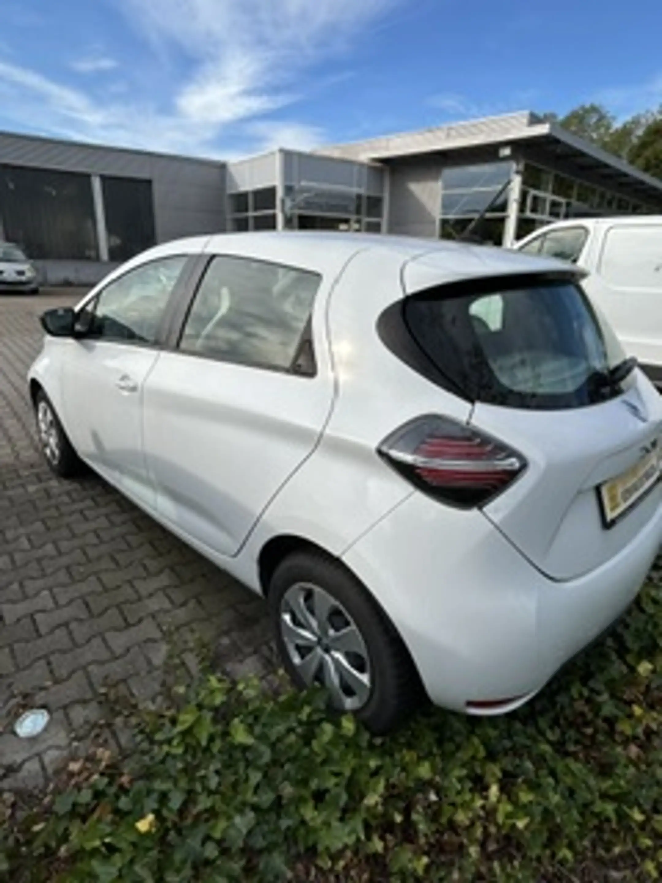 Renault ZOE Life R110 Z.E 50 — photo 4