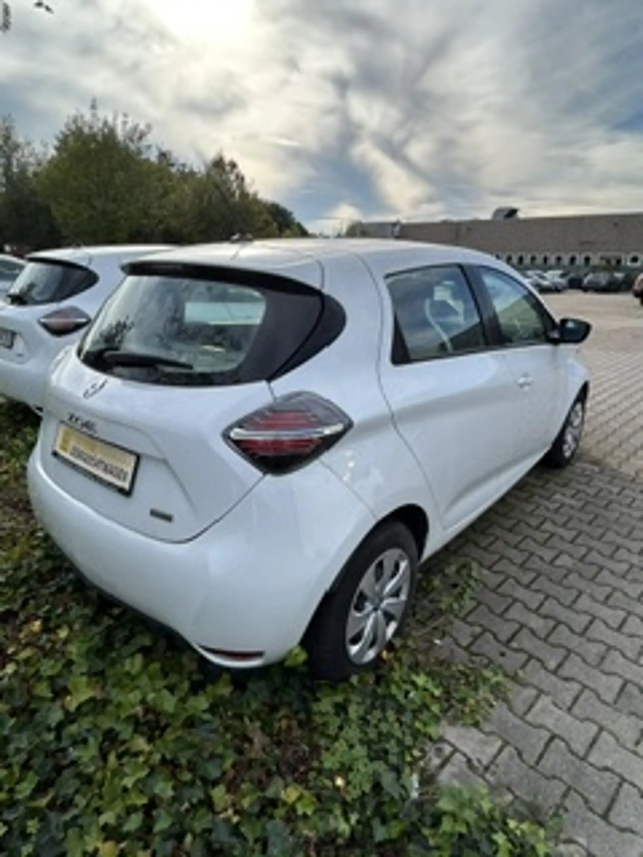 Renault ZOE Life R110 Z.E 50 — photo 3