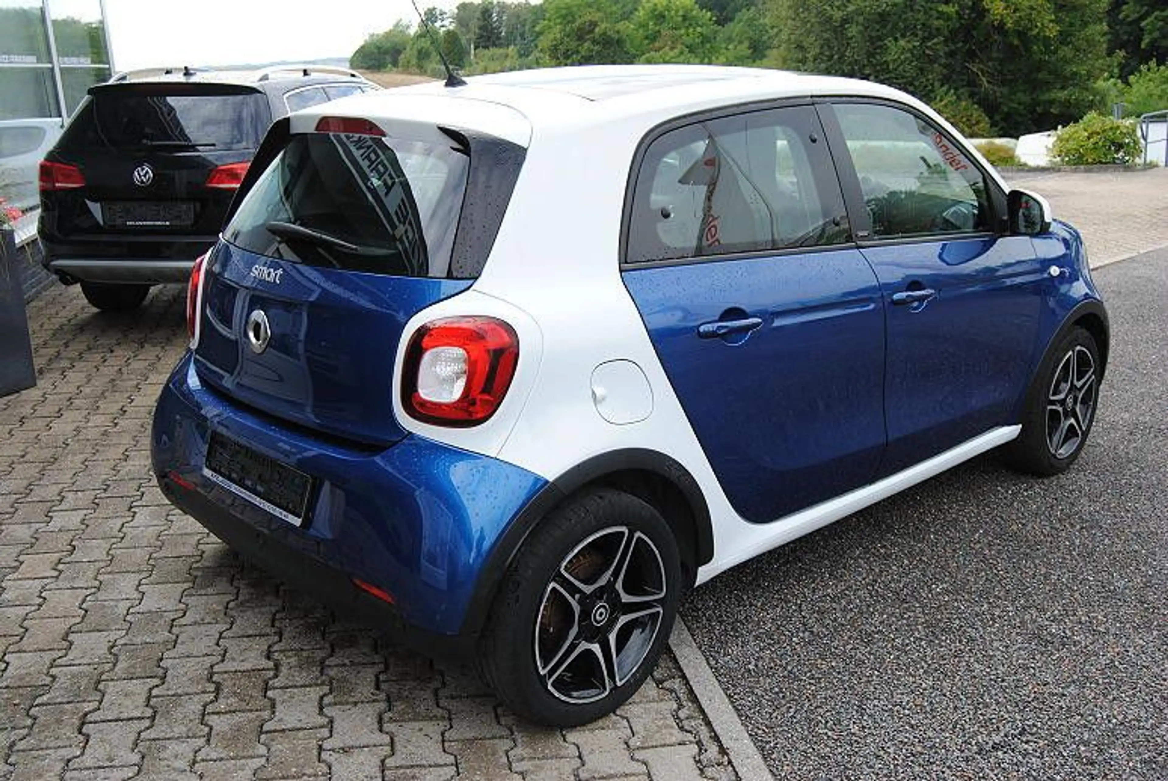 smart forFour 0.9 66kW passion.LED.Navi.Pano.PDC — photo 4