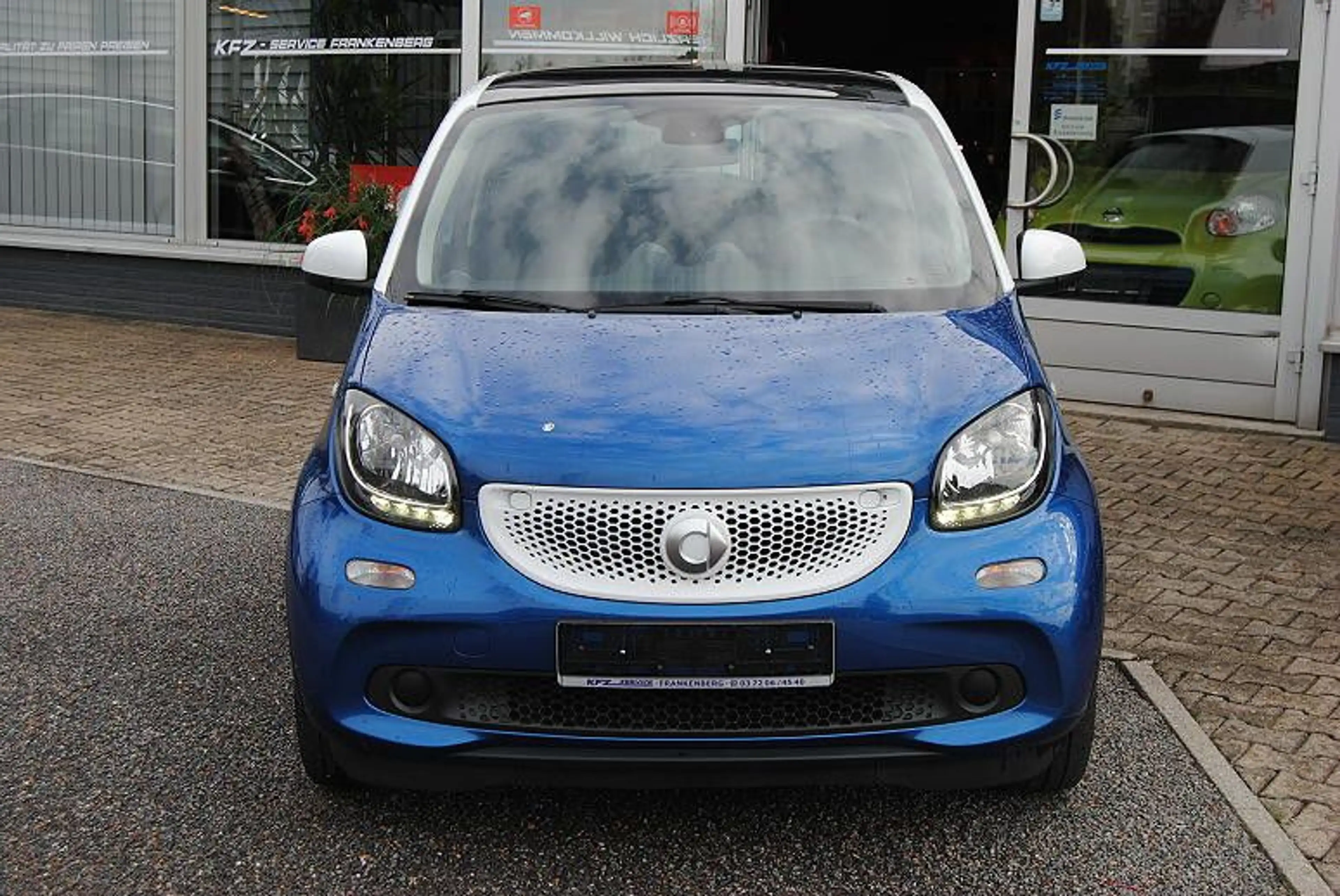 smart forFour 0.9 66kW passion.LED.Navi.Pano.PDC — photo 2