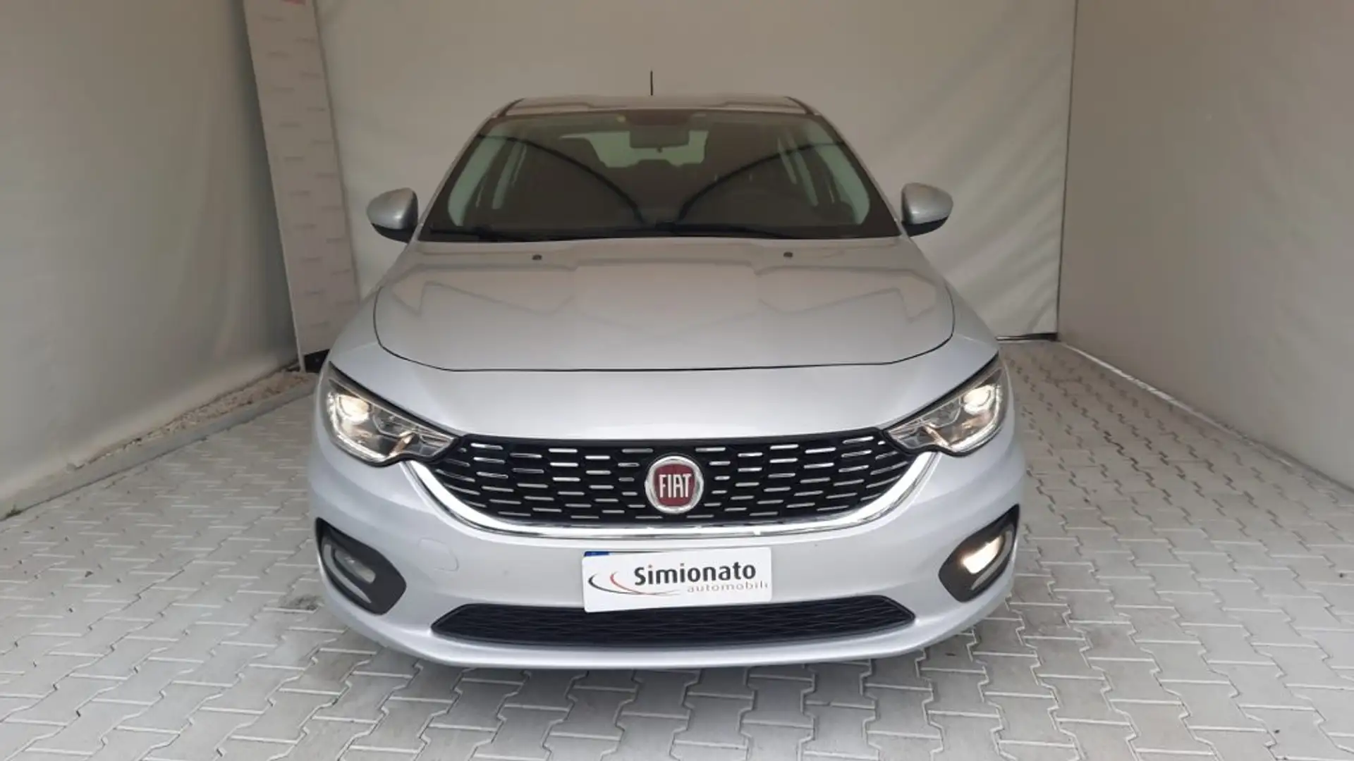 Fiat Tipo 1.6 Mjt S&S 5 porte Mirror Grigio - 2