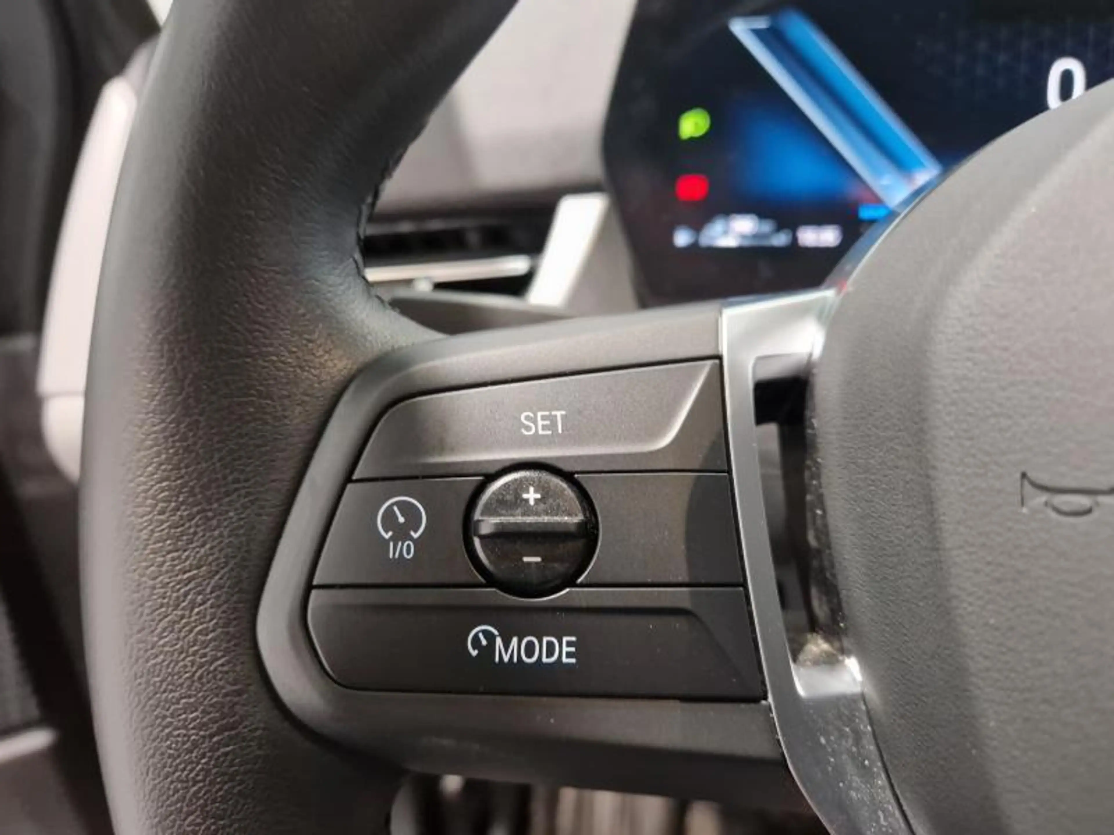 BMW 225 xDrive Active Tourer — photo 8
