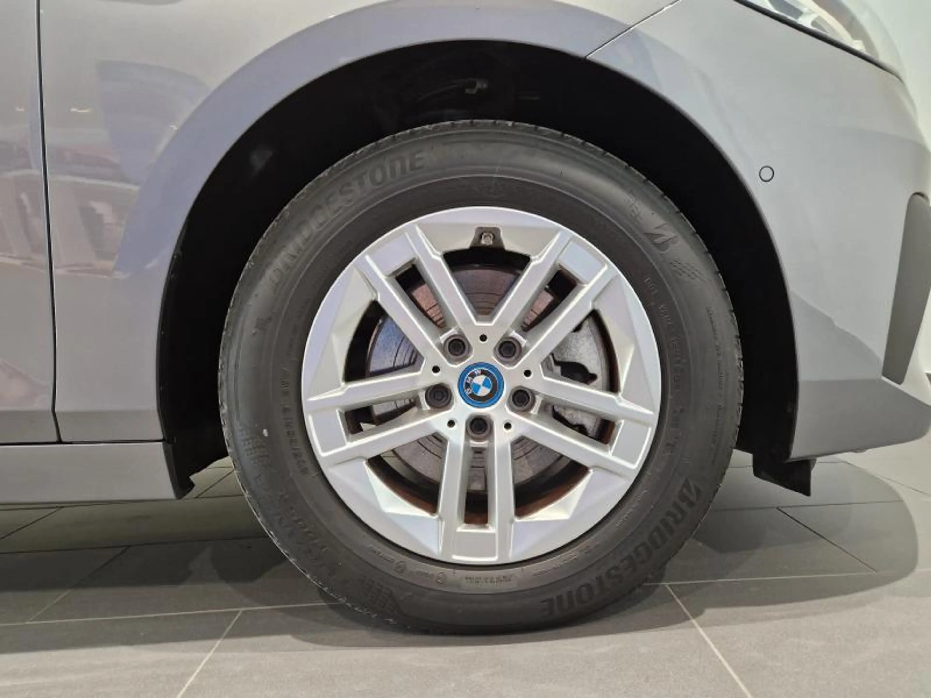 BMW 225 xDrive Active Tourer — photo 4