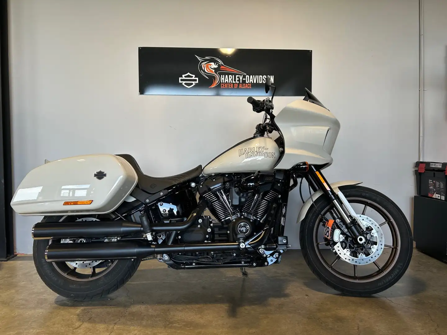 Harley-Davidson Low Rider - 1