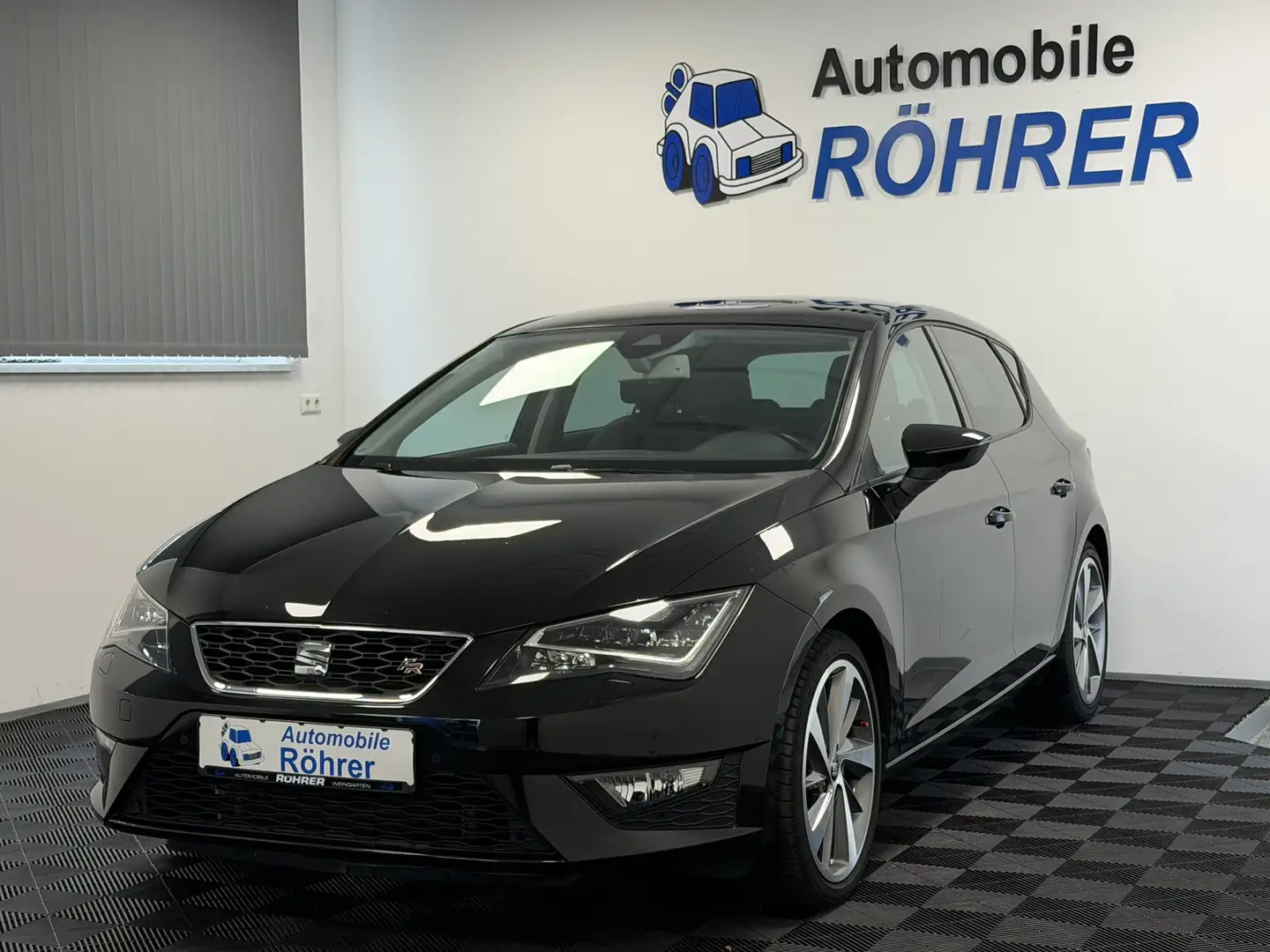 SEAT Leon 2.0 TDI DSG FR Sport LED Navi Kamera Sitzh. Schwarz - 1