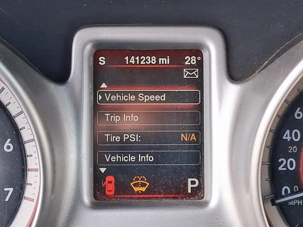 Dodge Journey снимка Dodge Journey