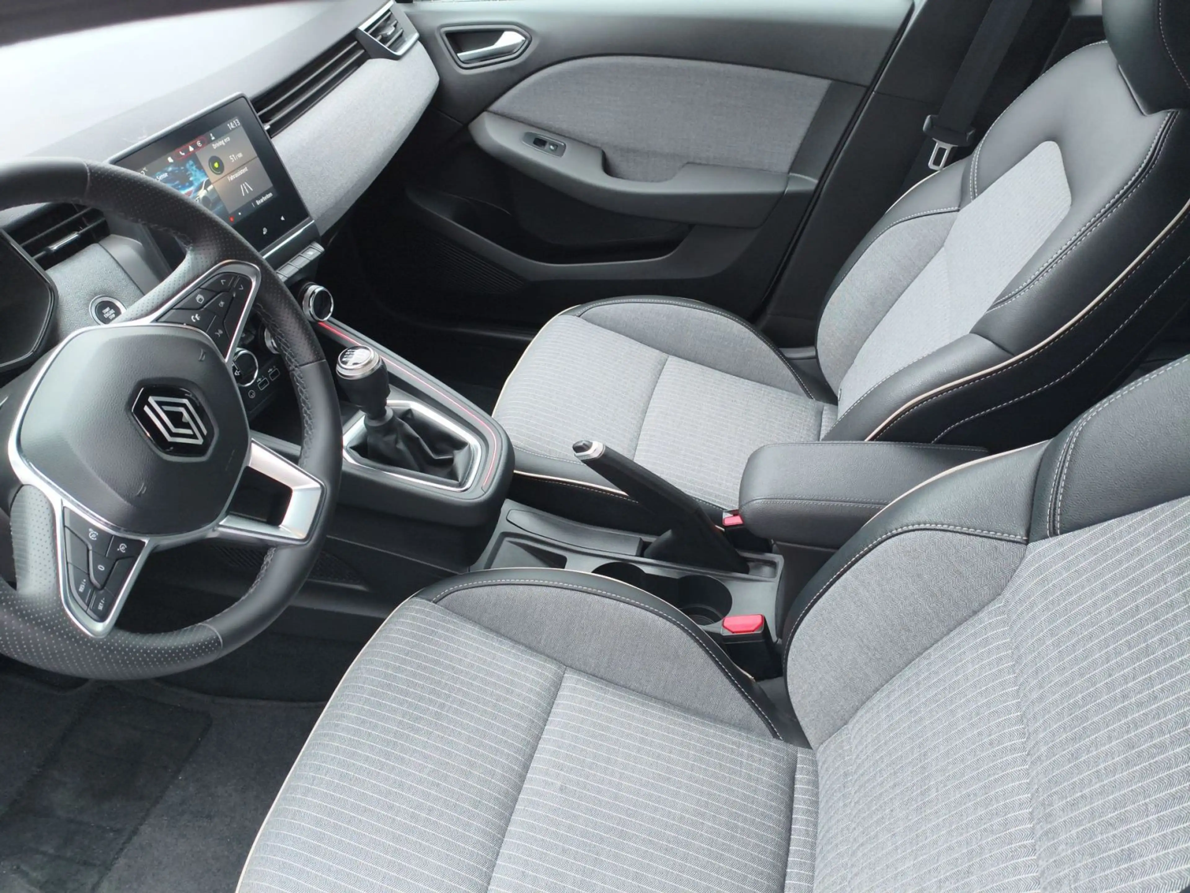 Renault Clio TCe 90 Techno Kamera/SHZ/EPH/CARPLAY/ALU — photo 12