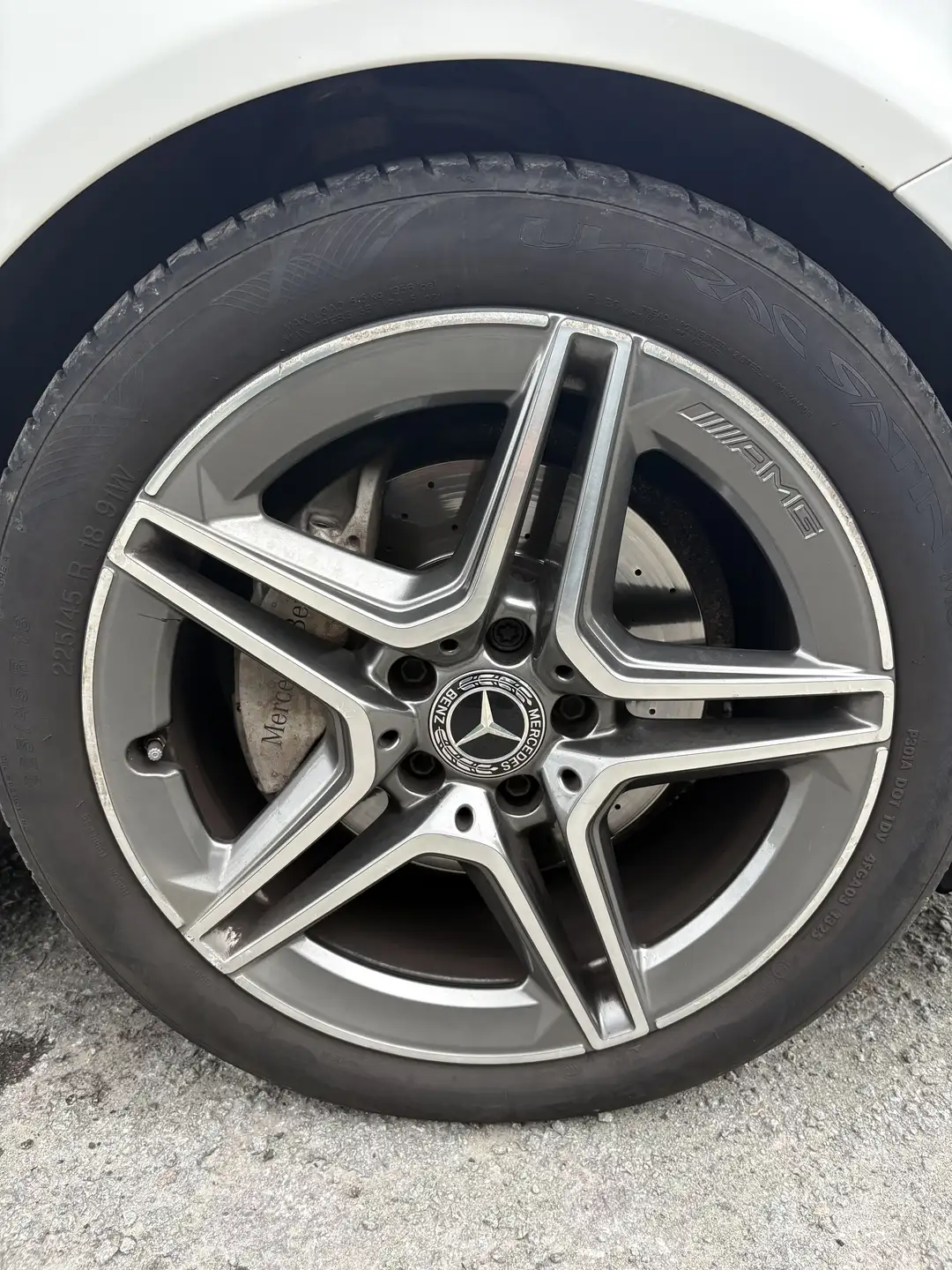 벤츠 C-클래스 C 200 2019 화이트 사진 6