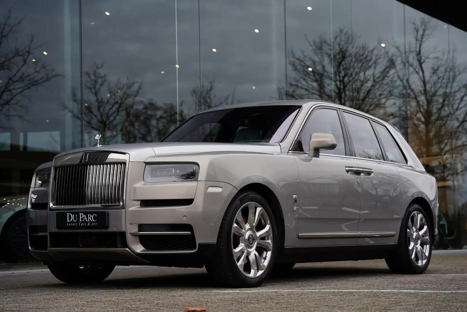 Rolls-Royce Cullinan 6.75 V12 / Bespoke Audio / Starlight / Twin-Coachl Silber - 2