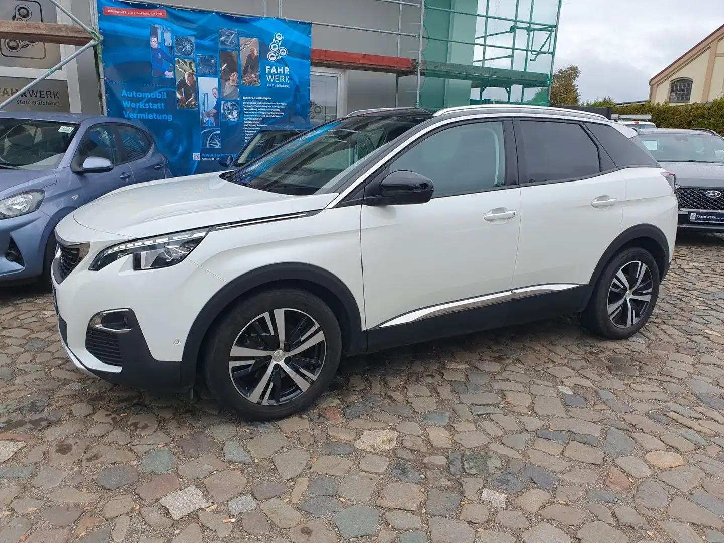Peugeot 3008 BlueHDi 150 Stop & Start Allure*1.Hd,M+S Weiß - 2