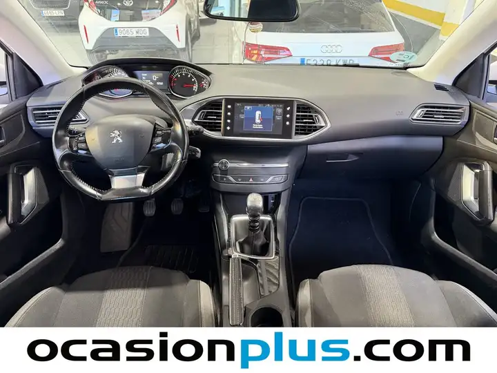 Peugeot 308 2020, foto 6