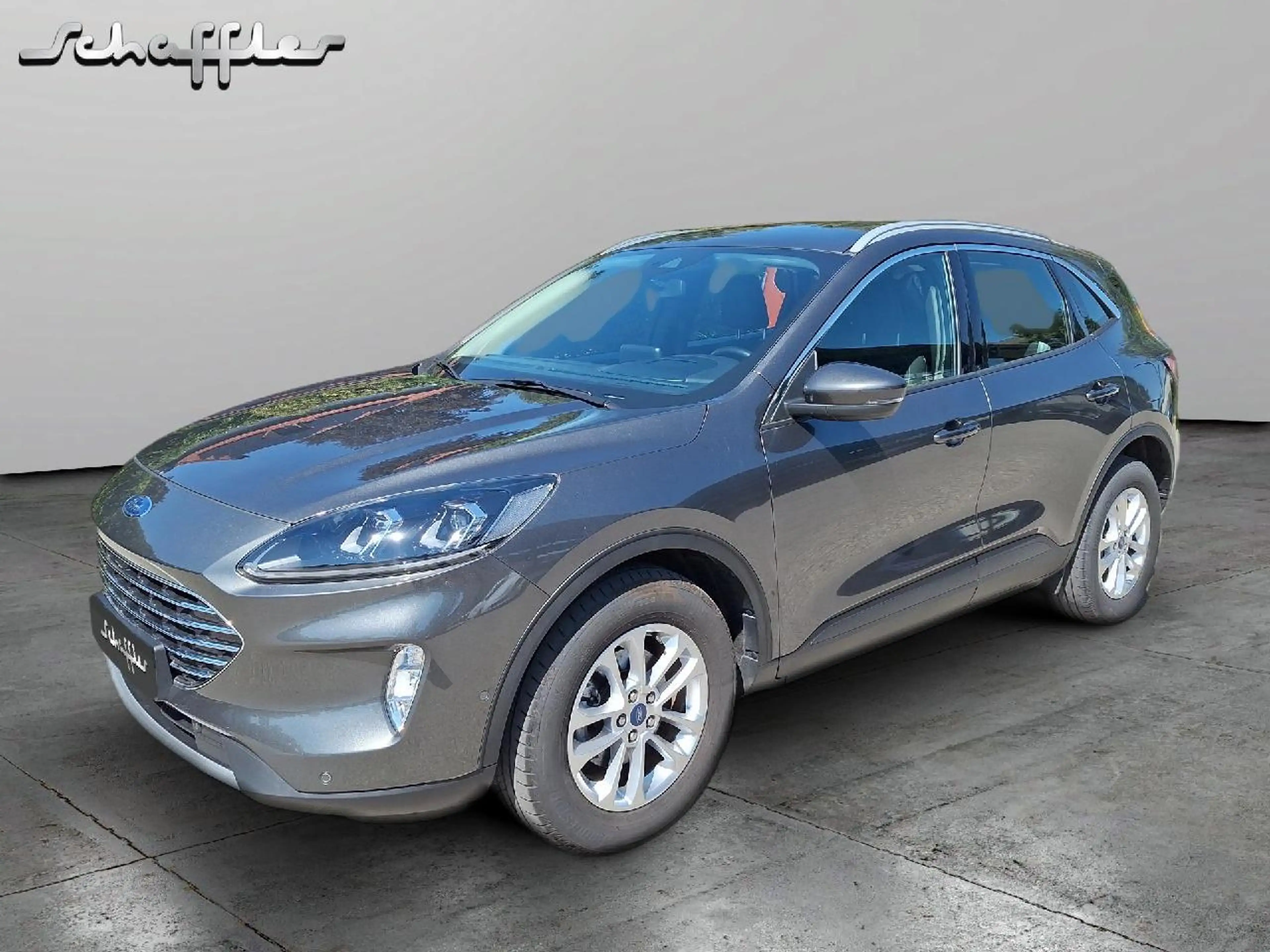 Ford Kuga Hybrid Titanium — photo 2