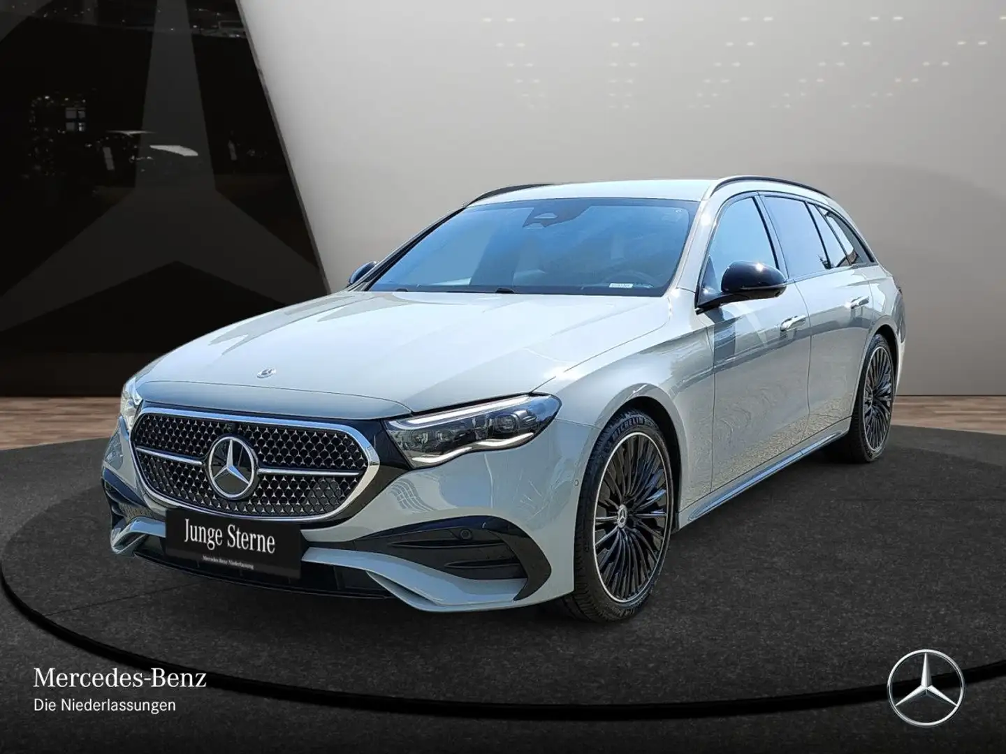 Mercedes-Benz E 200 T AMG 360° Distr. AHK Night Spurhalt-Ass PTS Grau - 2