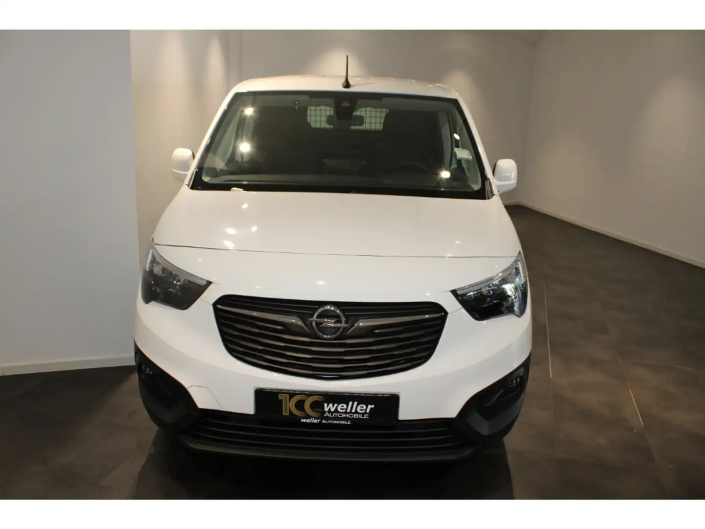 Opel Combo Cargo 1.5D ''Edition'' XL Parksensoren Navi Sitzhe Weiß - 2