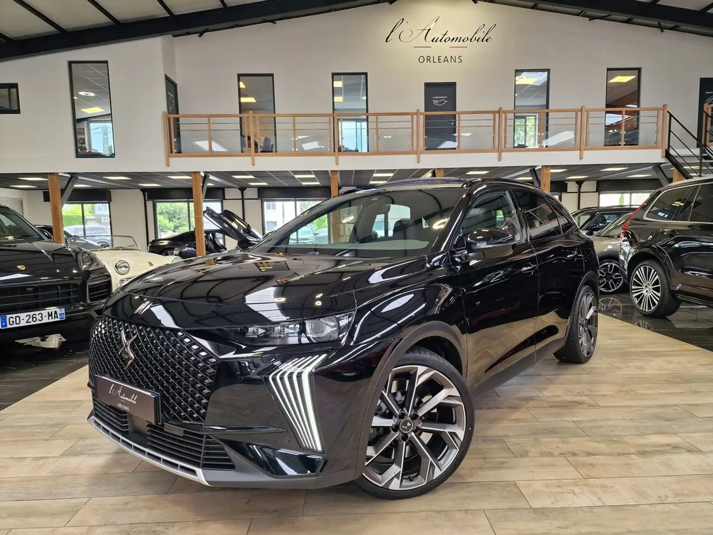 DS Automobiles DS 7 1.6 E-TENSE 360 OPERA NOMBREUSES OPTIONS III Negru - 1