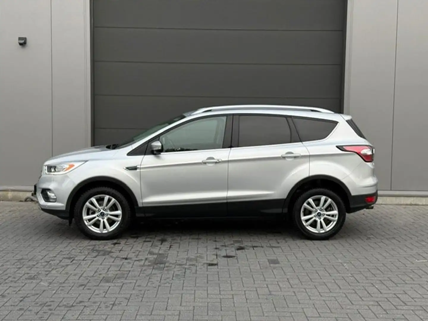 Ford Kuga Kuga 1.5 EcoBoost 2x4 Business Edition Argent - 2