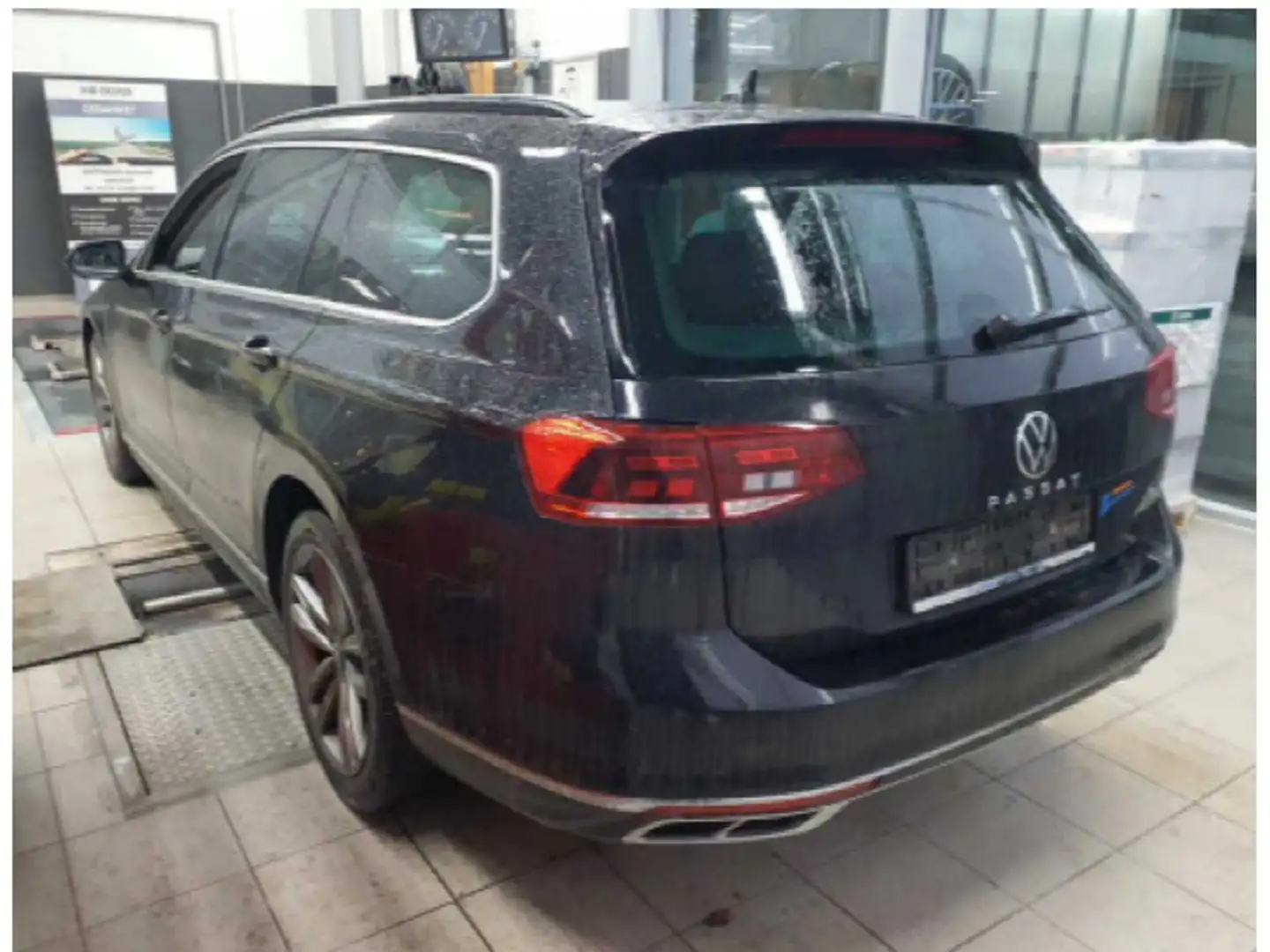 Volkswagen Passat Variant nza 2.0 TDI R-Line LED Kamera ACC Schwarz - 2