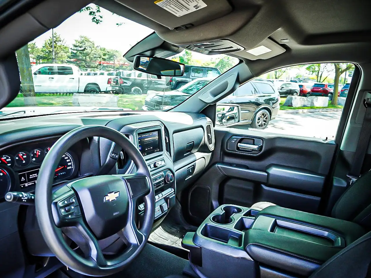 Chevrolet Silverado 1500 снимка Chevrolet Silverado 1500