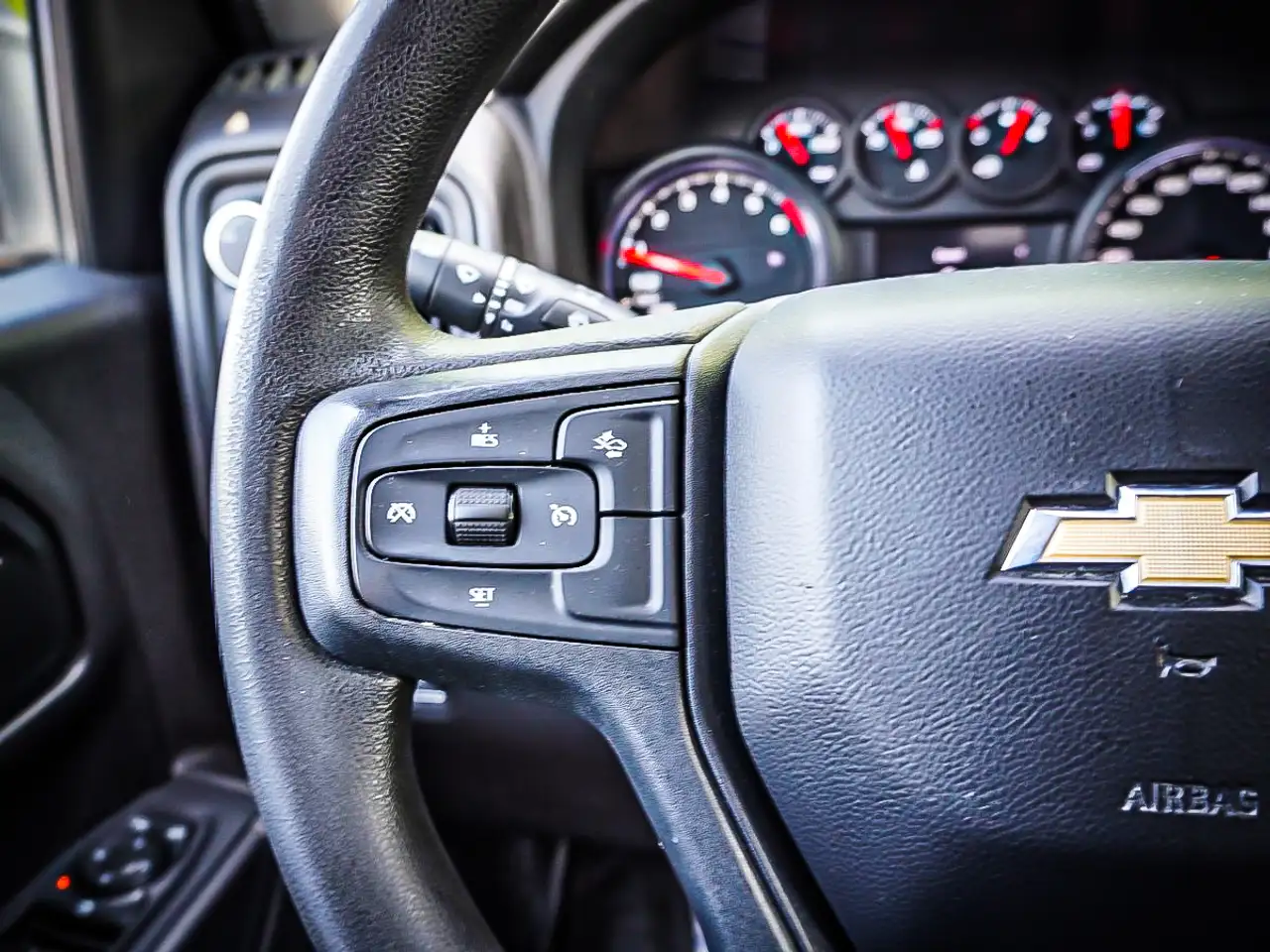 Chevrolet Silverado 1500 снимка Chevrolet Silverado 1500