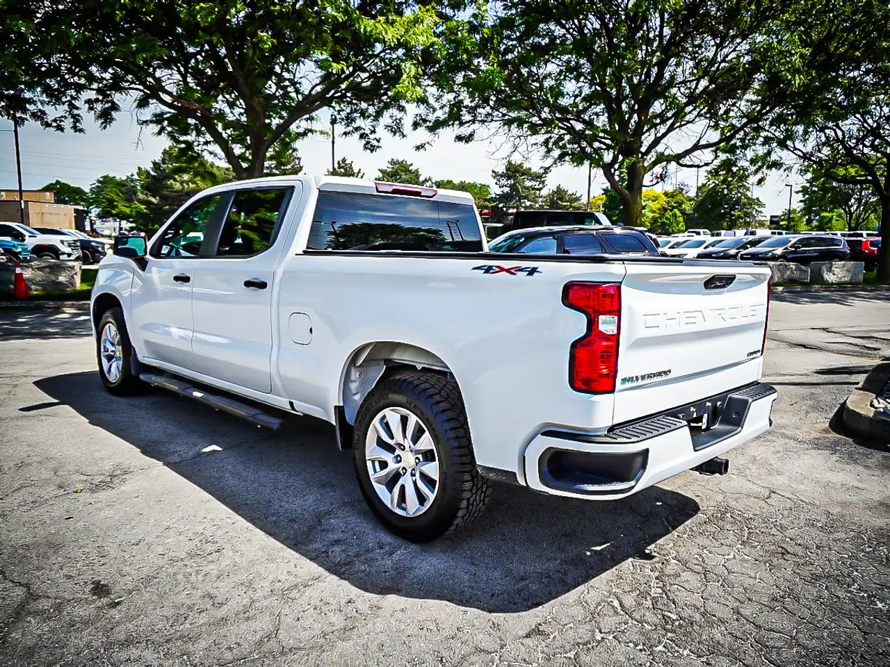 Chevrolet Silverado 1500 снимка Chevrolet Silverado 1500