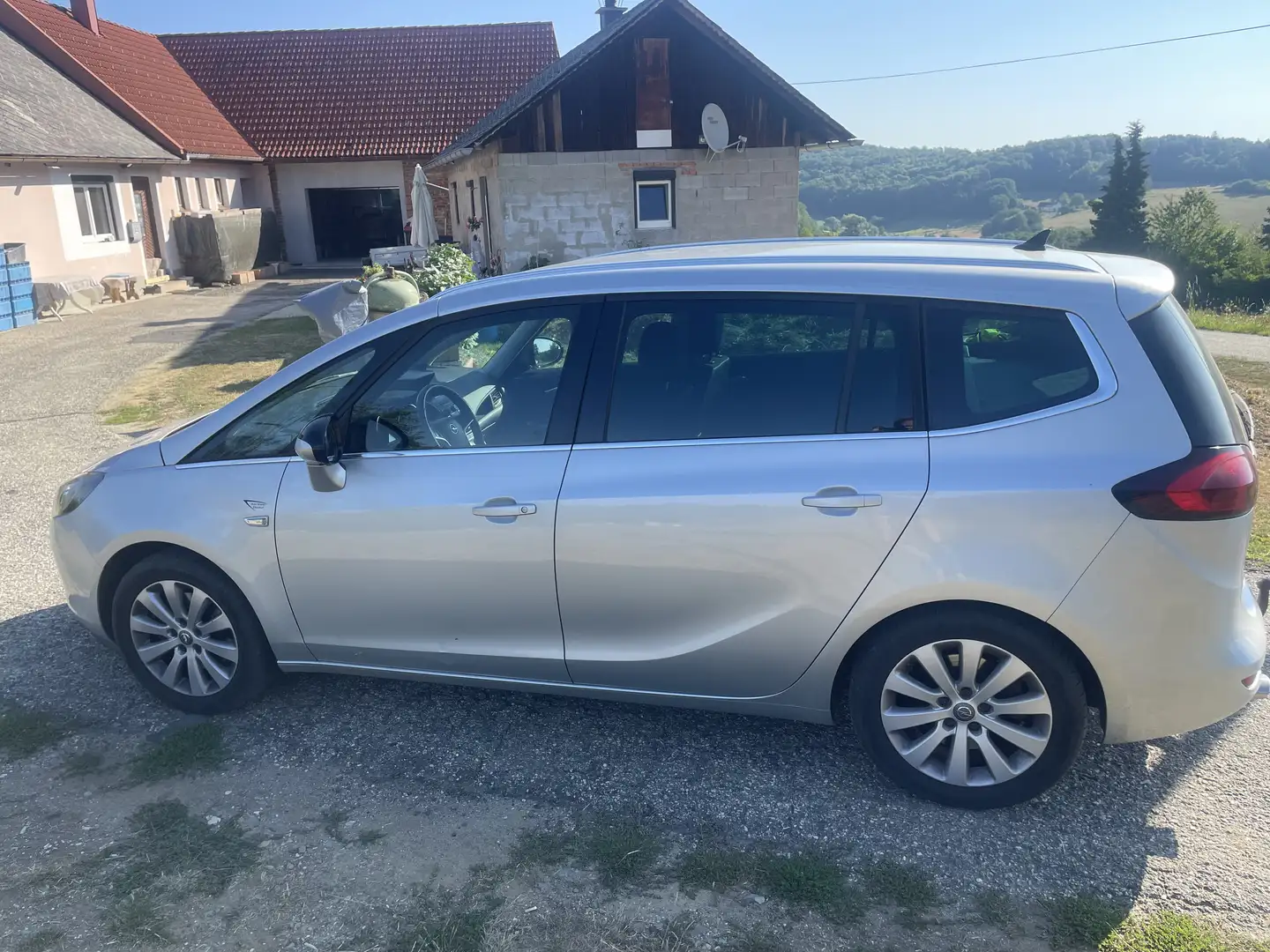Opel Zafira Tourer Zafira Tourer 2,0 CDTI Ecotec Cosmo Aut. Cosmo Silber - 1