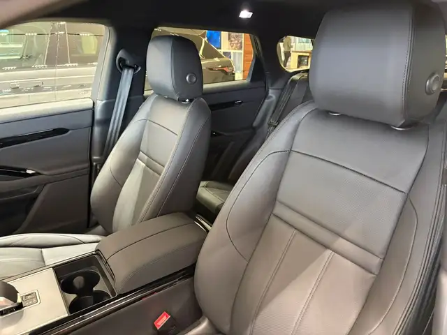 Land Rover Range Rover Evoque view 7
