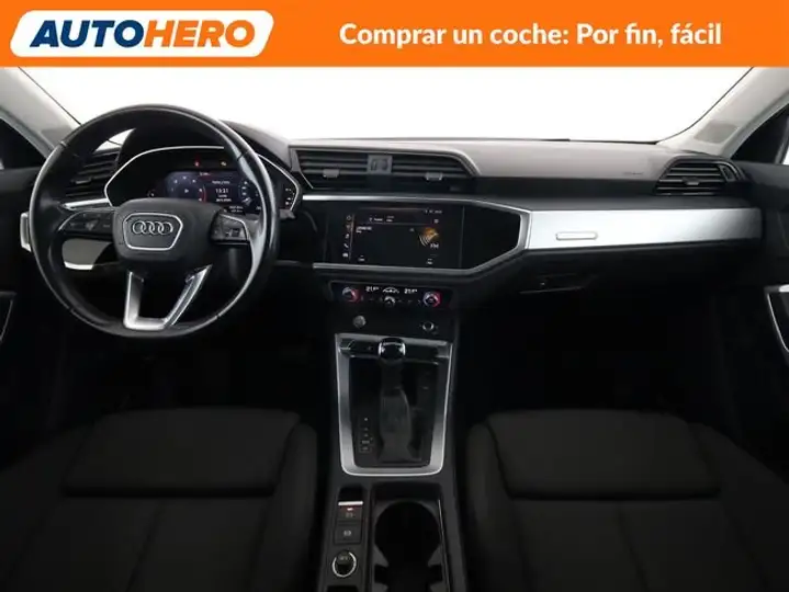 Audi Q3 2020, foto 13