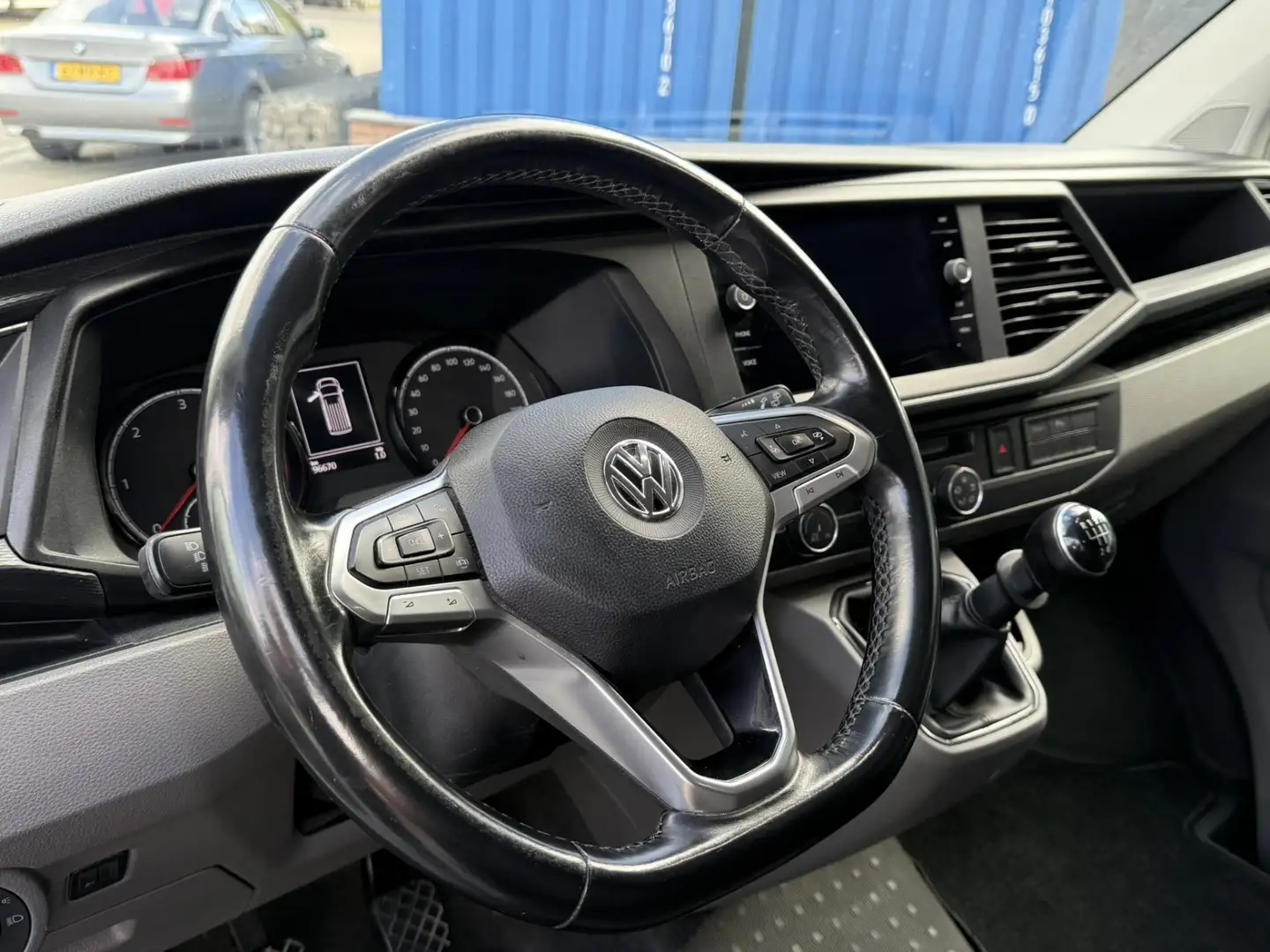 Volkswagen T6.1 Transporter 2.0 TDI DC | DUBBEL CABINE | NAVI | 1E EIGENAAR | Weiß - 2
