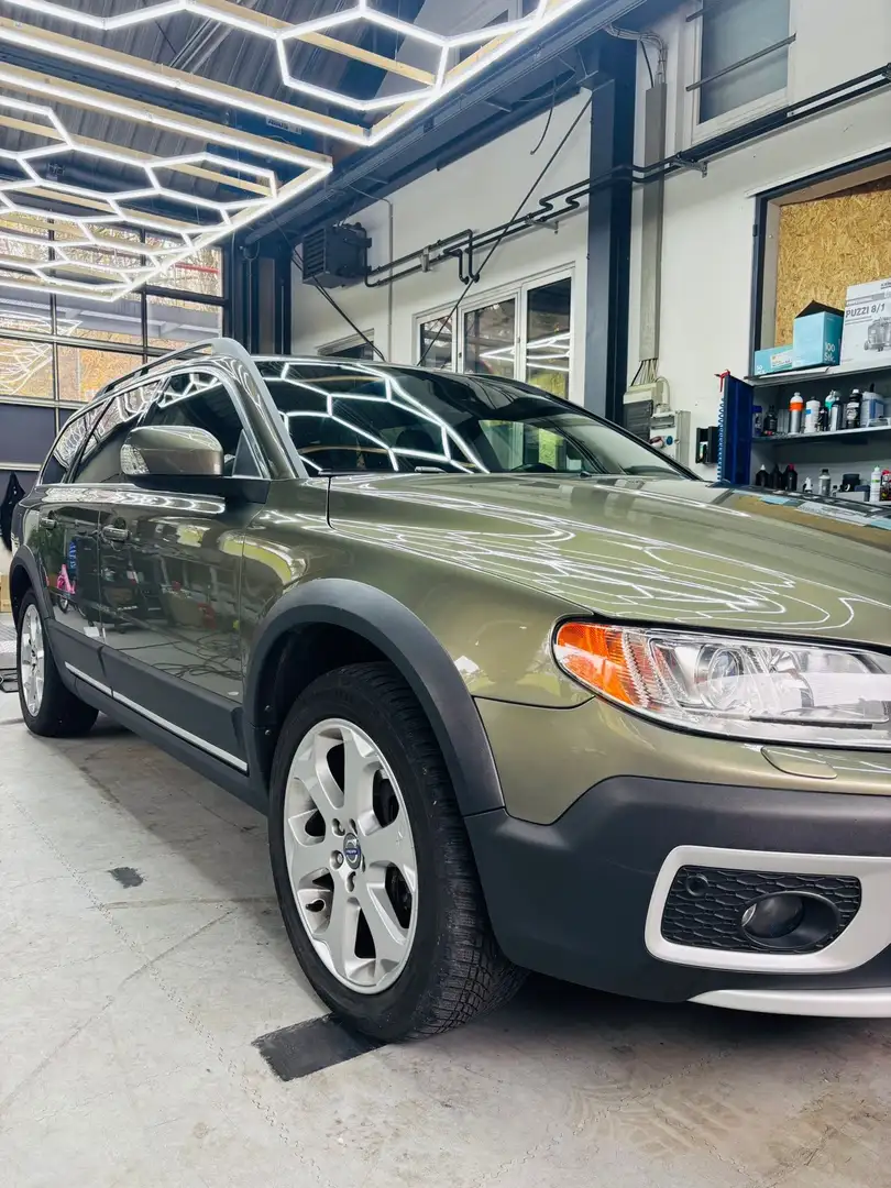 Volvo XC70 D5 AWD Summum - 2