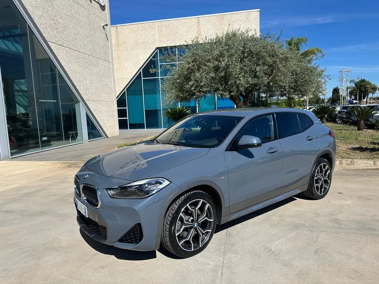 BMW X2 sdrive20dMsport OFFERTA T-STOCK PREZZO IMPERDIBILE Grau - 2