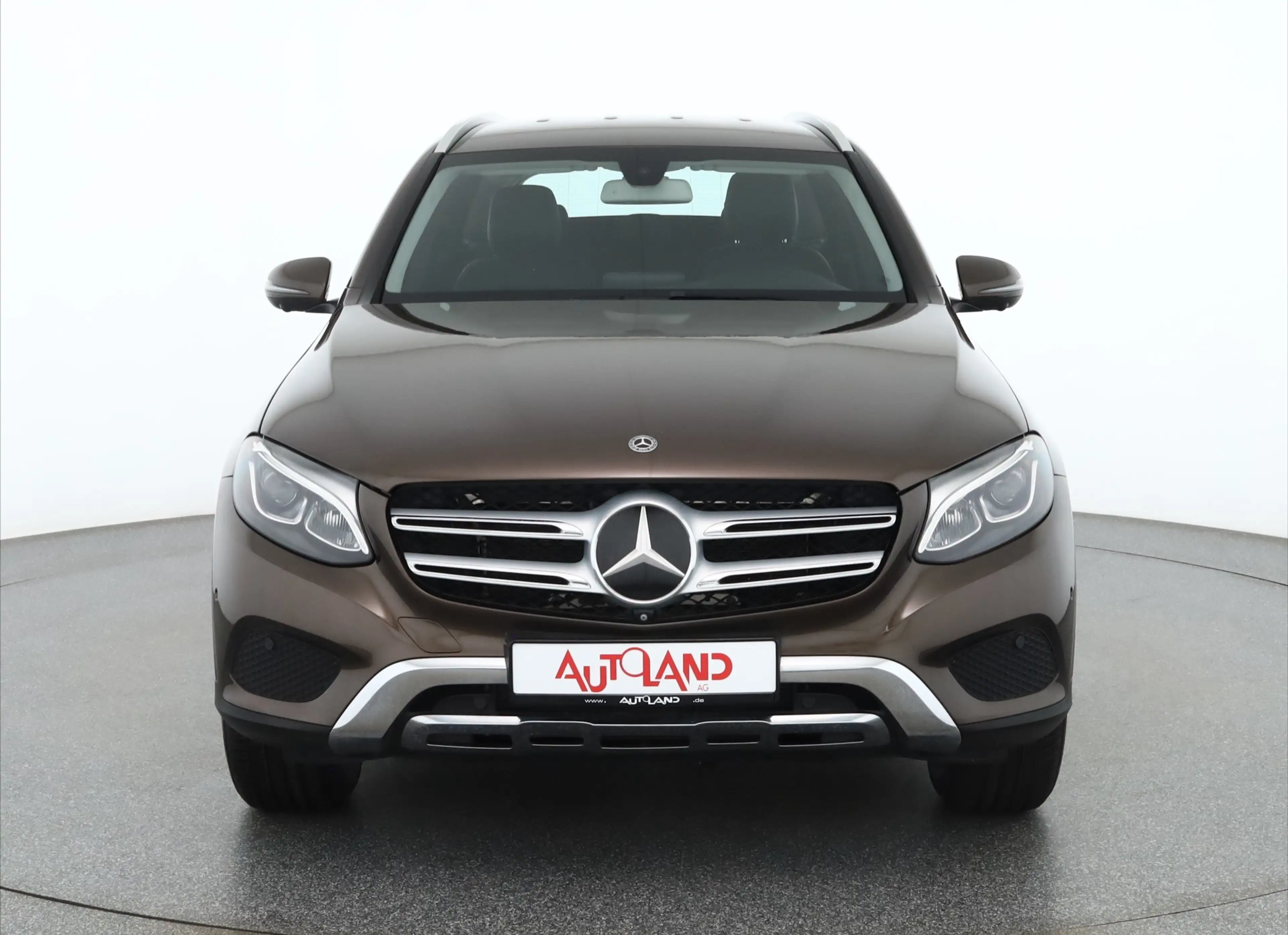 Mercedes-Benz GLC 250 GLC 250d 4Matic LED Navi 360° ACC Standheizung — photo 8