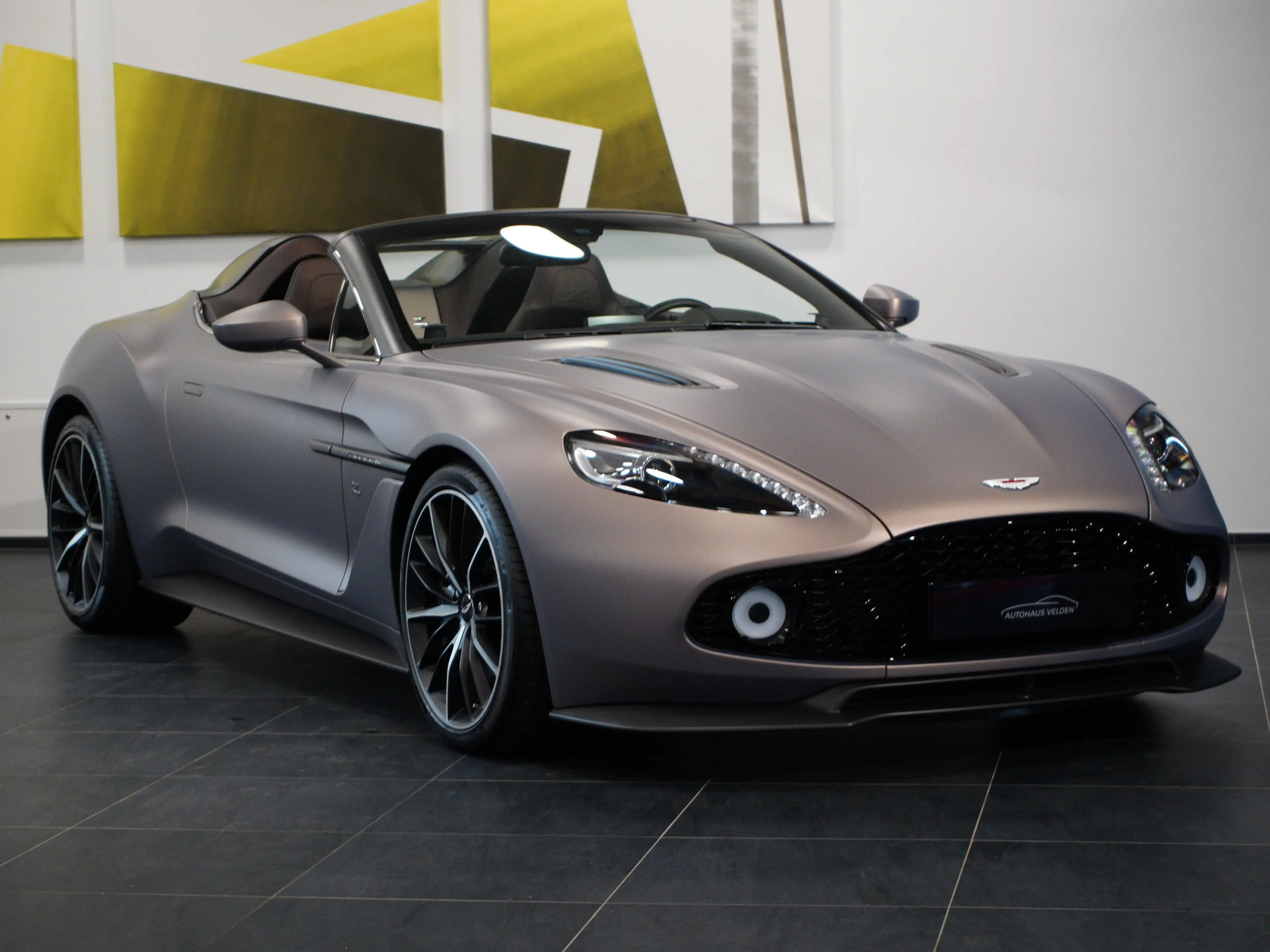 Aston Martin Vanquish Zagato Speedster 1 - 28 — photo 2